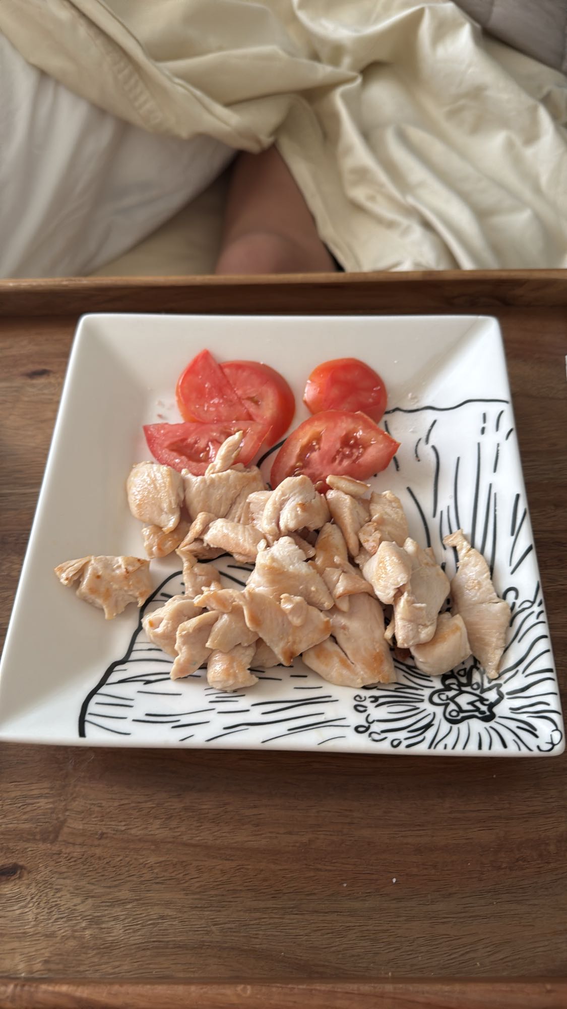 Pollo con tomate
