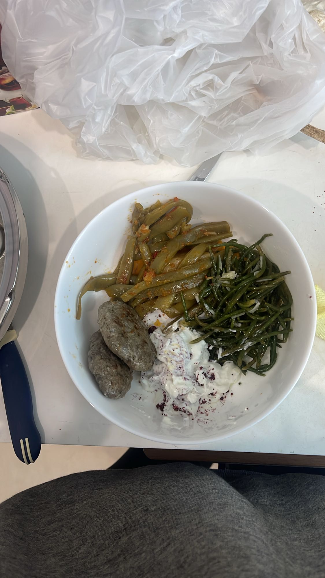 Sebzeli köfte tabağı