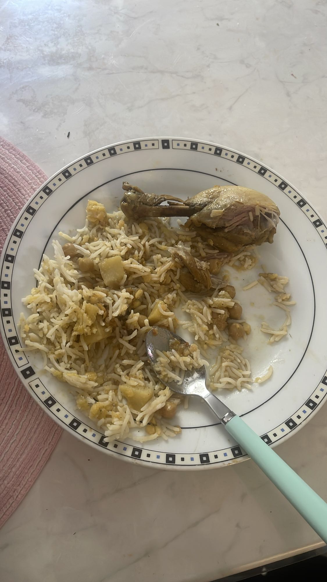 أرز بالدجاج والبطاطس