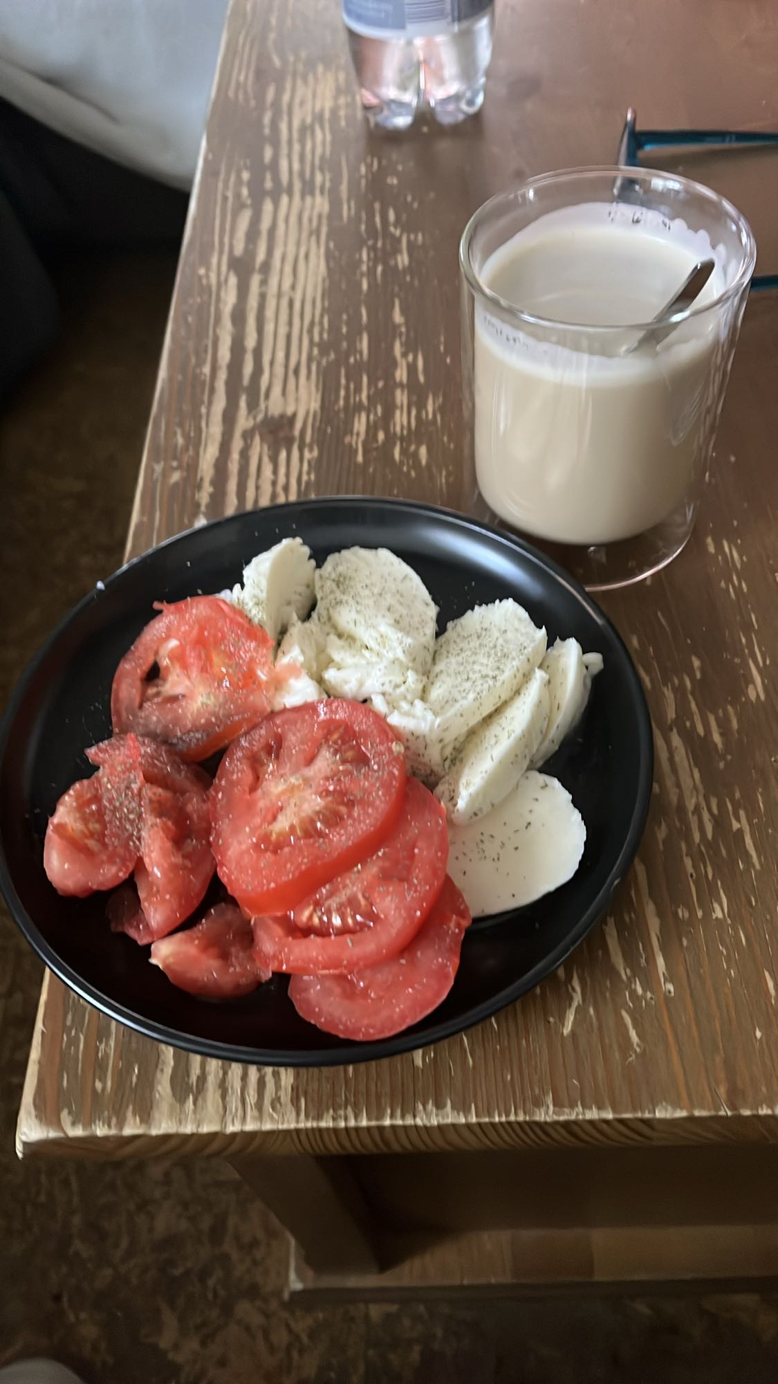 Tomaten-Mozzarella Snack