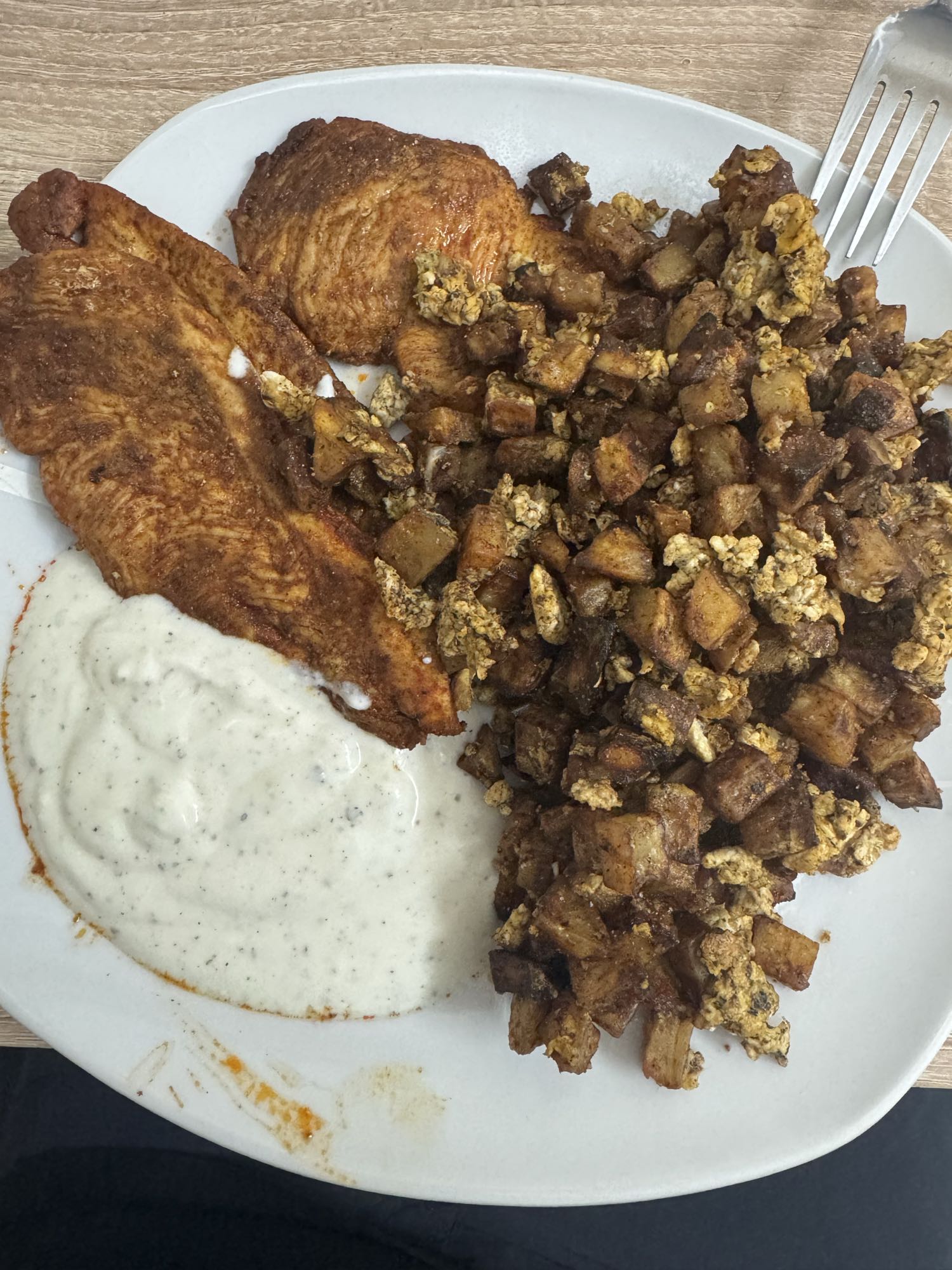 Hähnchensteak mit Air Fryer Kartoffeln, Ei und Magerjoghurt-Dip