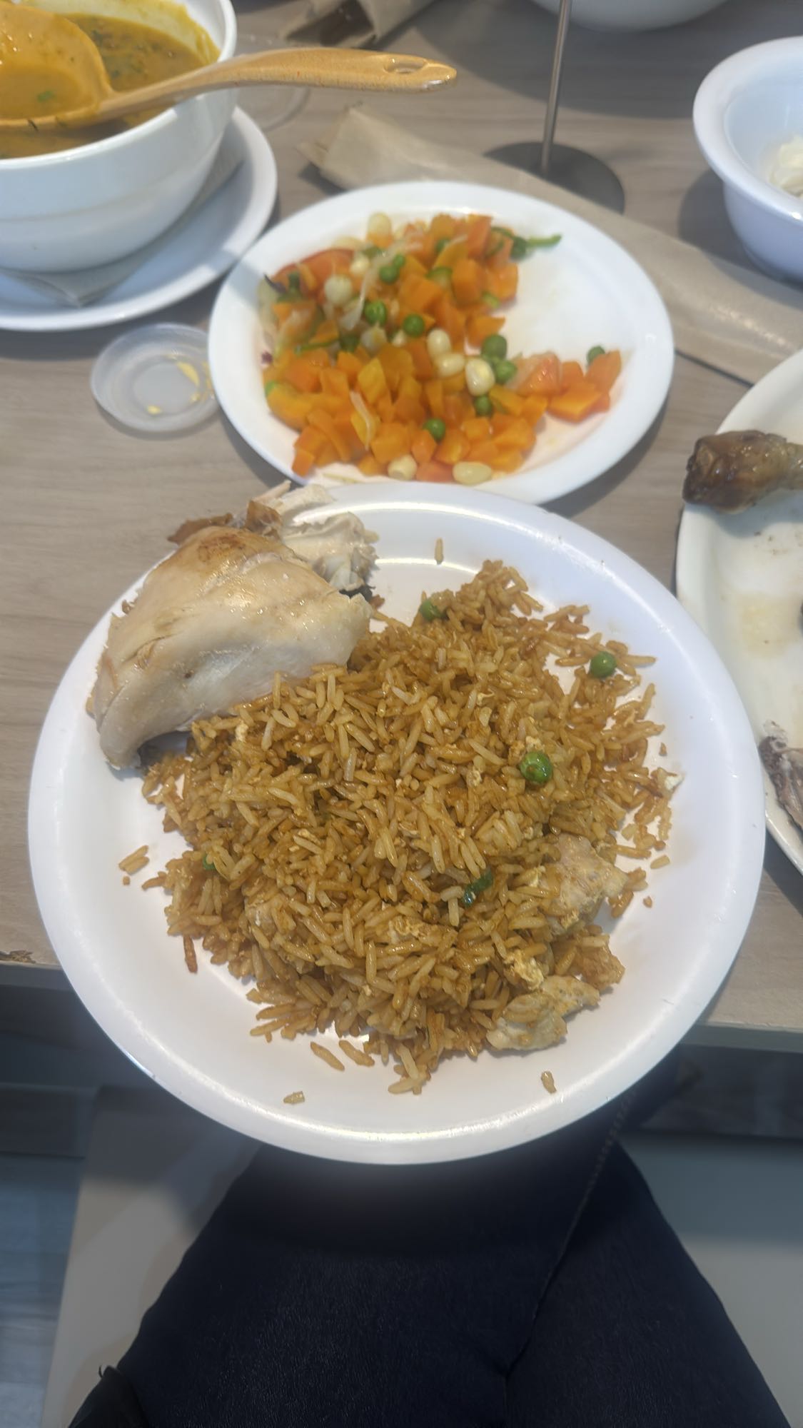 Arroz con pollo y verduras