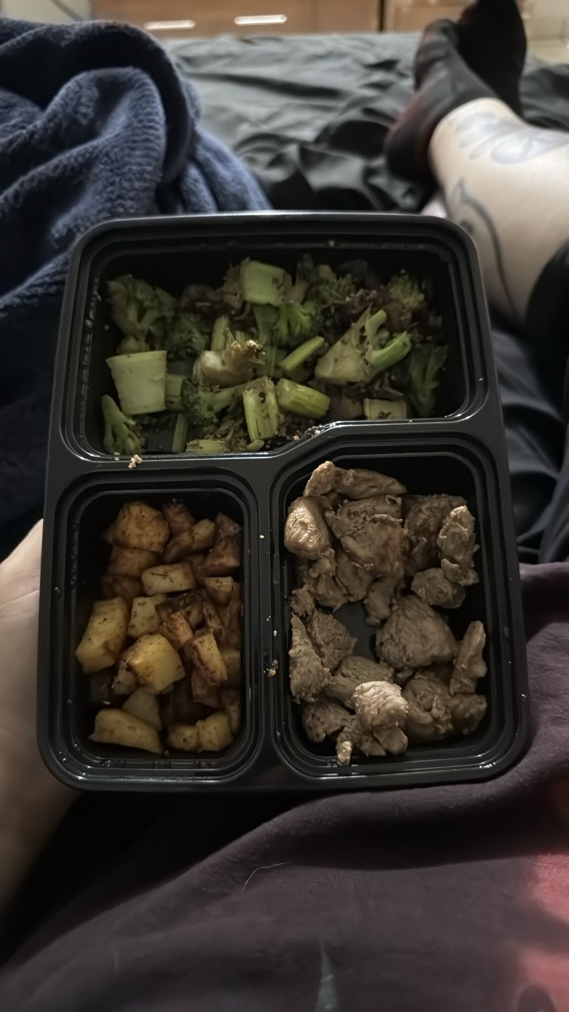 Pavo, brócoli y papas