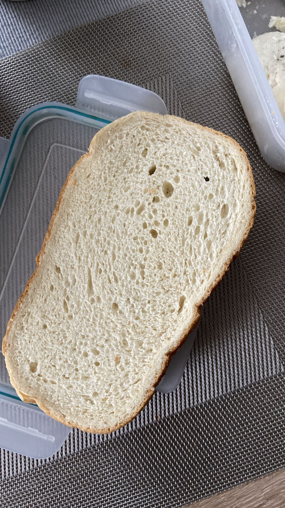 Felie de pâine albă