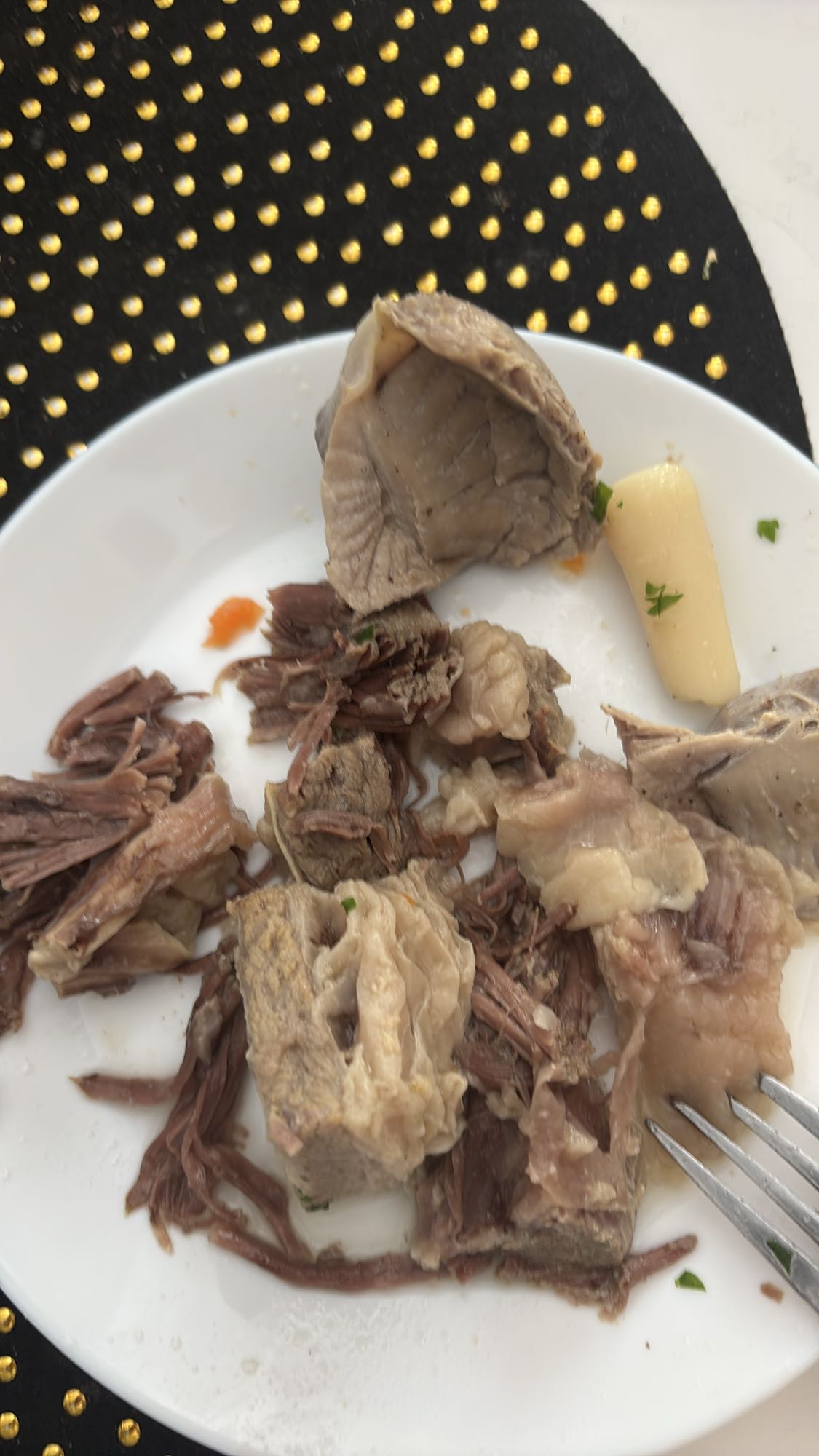 gotowane mięso z warzywem