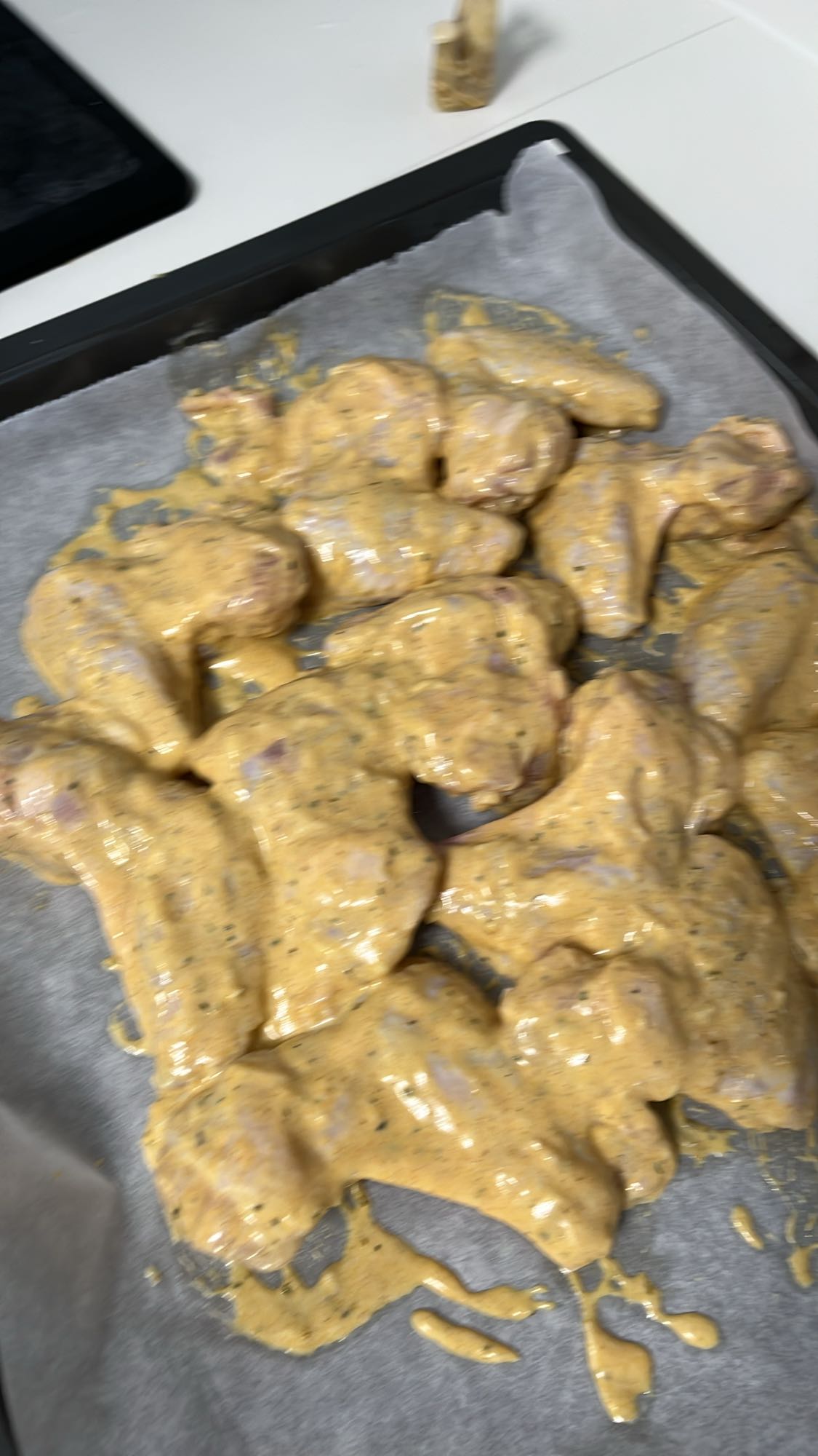 Marinierte Hähnchenflügel