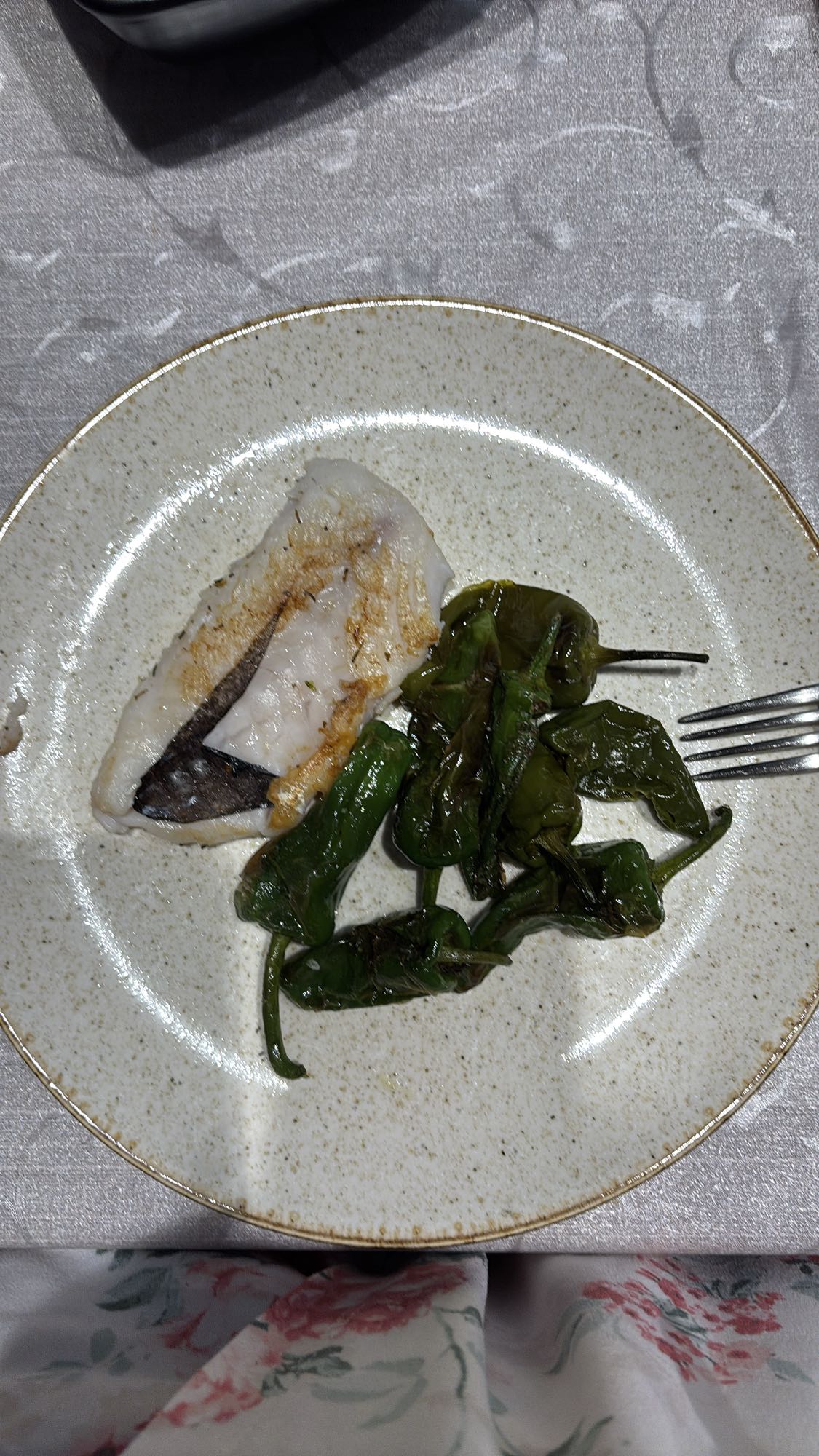 Fish with green peppers