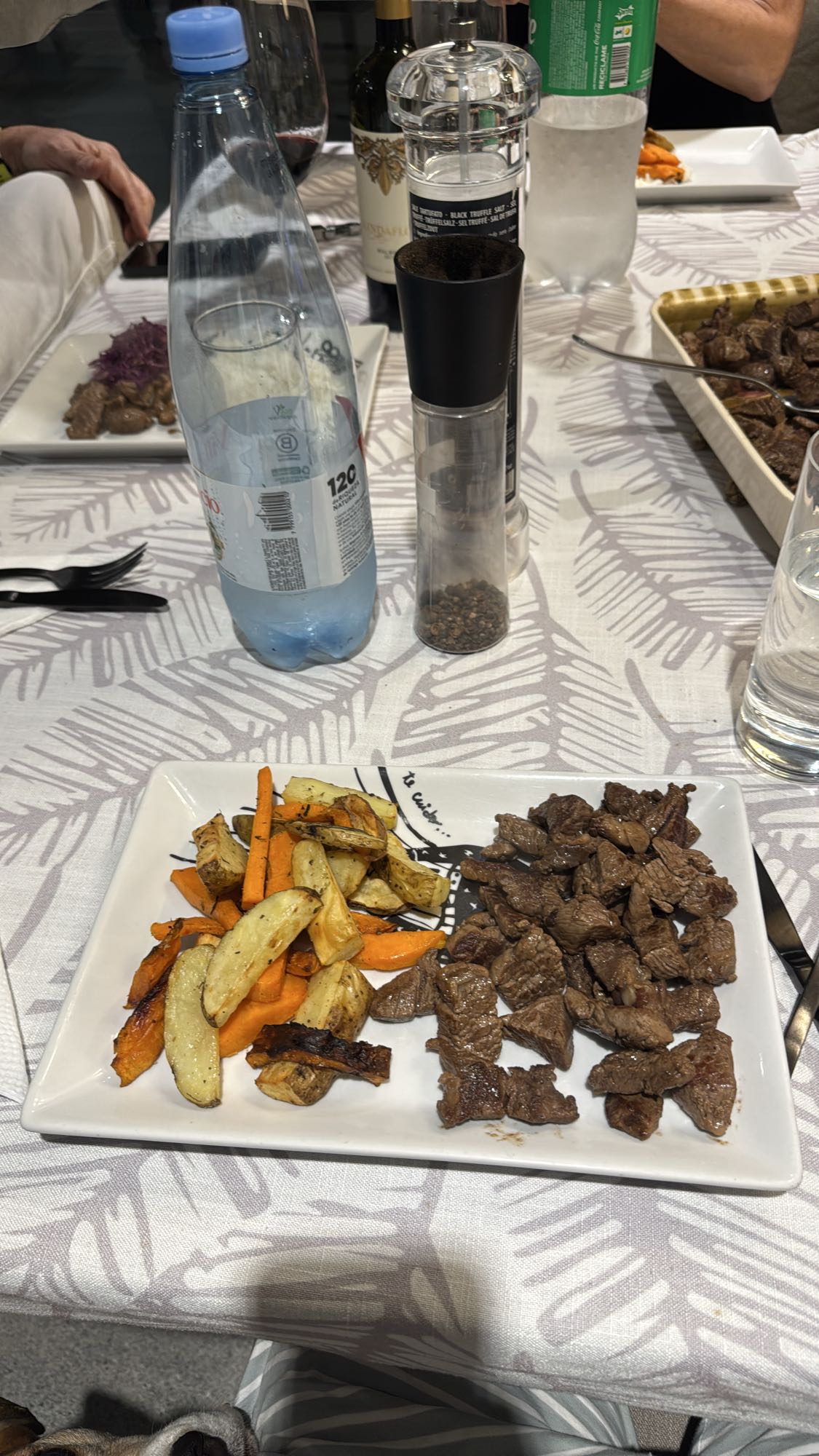 carne y verduras asadas
