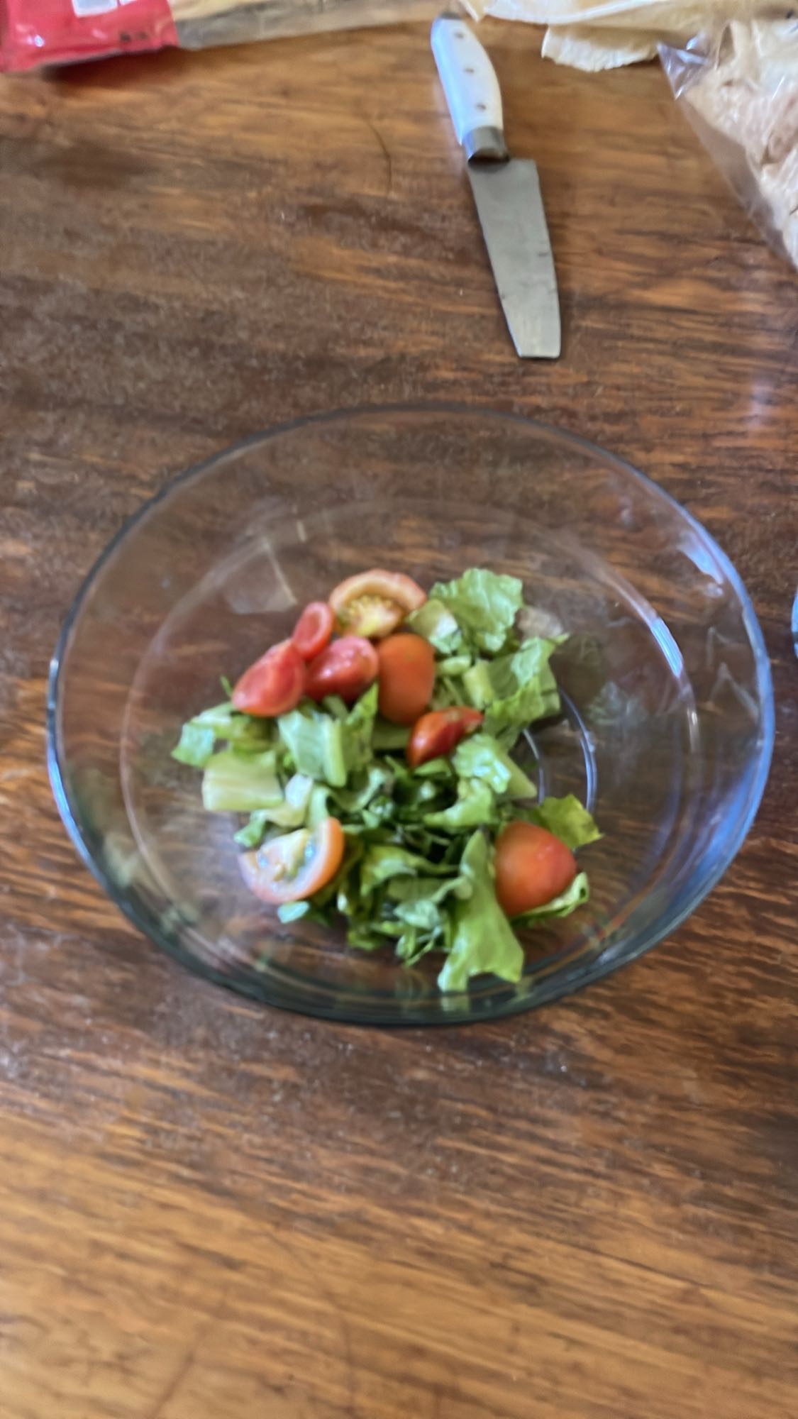 Tomato Lettuce Salad