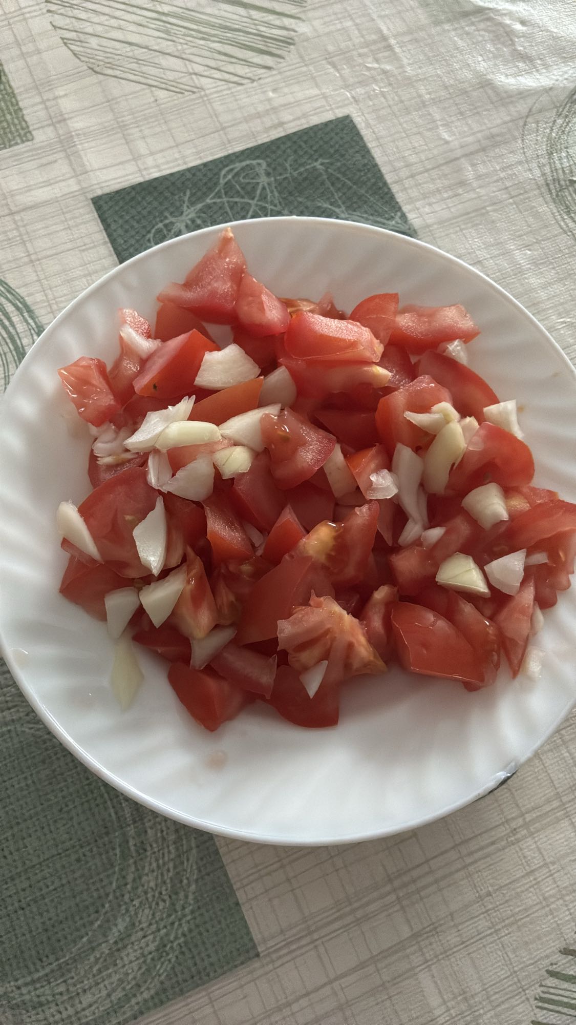 Tomaten-Zwiebel-Salat