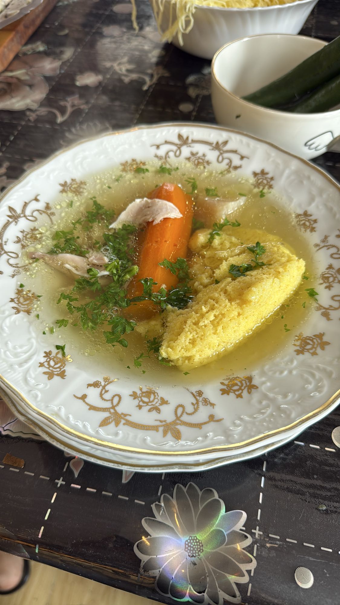 Supă de pui cu găluște