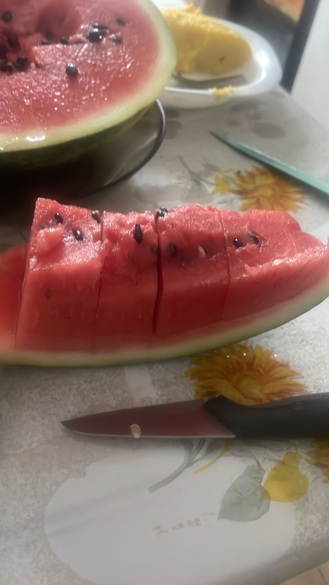 Felie de pepene roșu