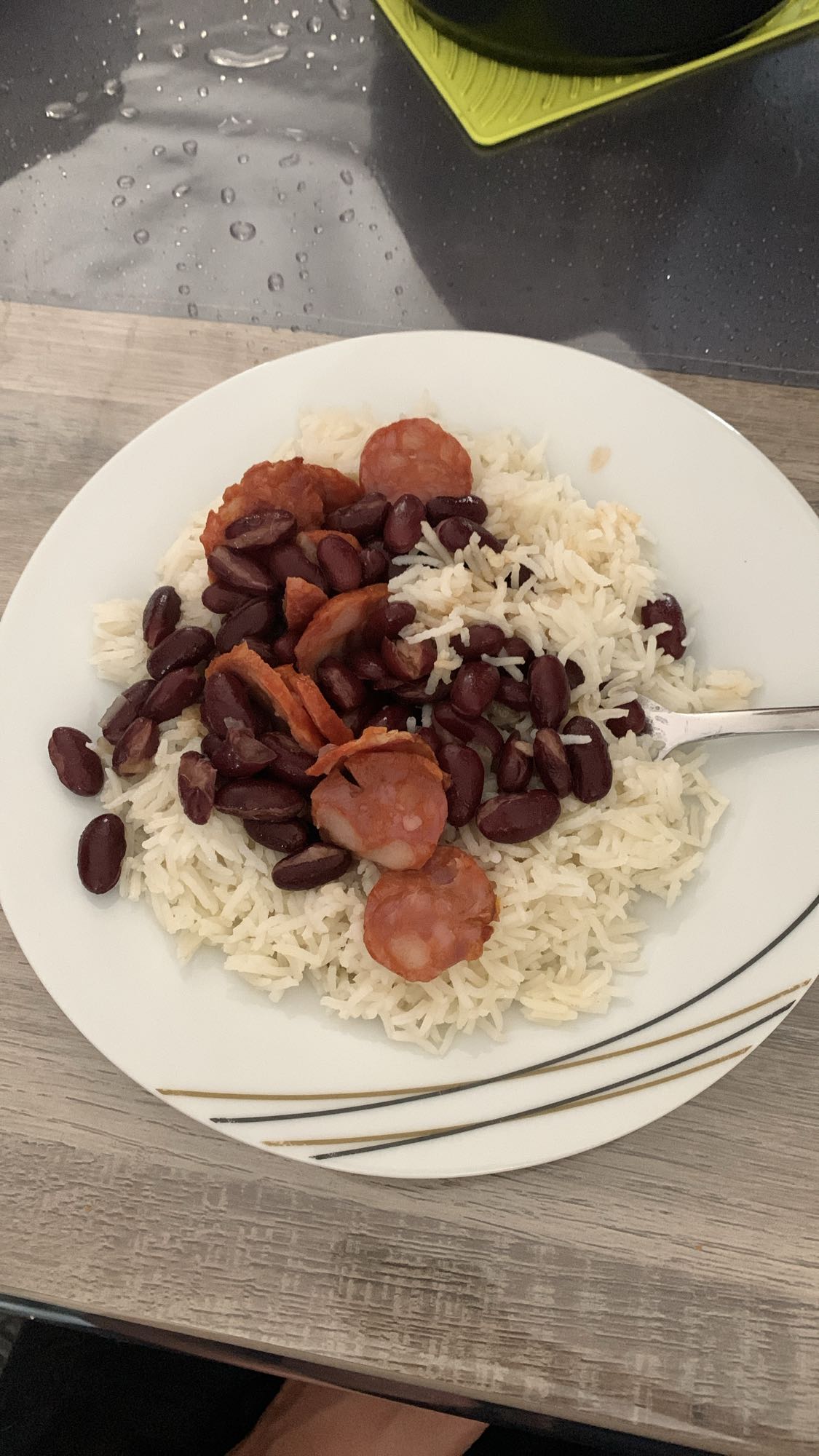 riz, haricots et chorizo