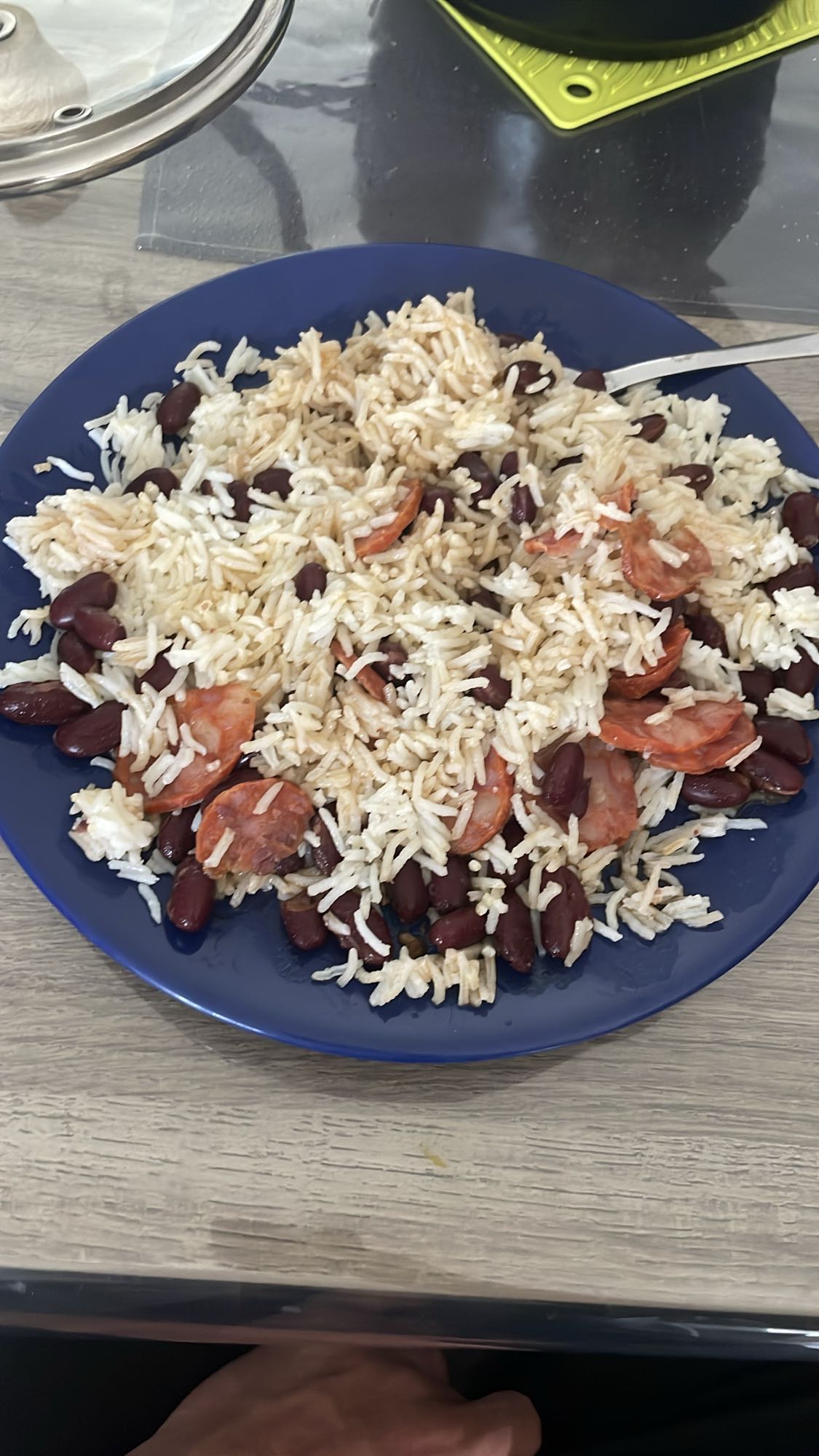 riz haricots et saucisse