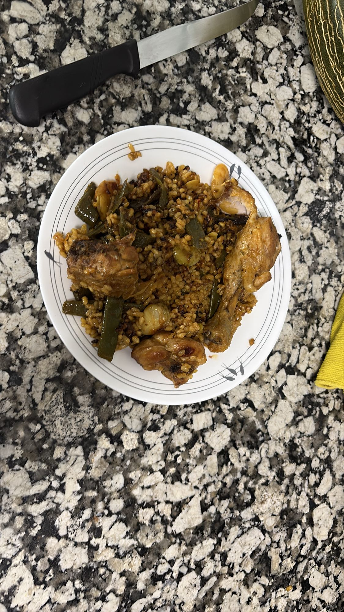 Arroz con pollo y verduras