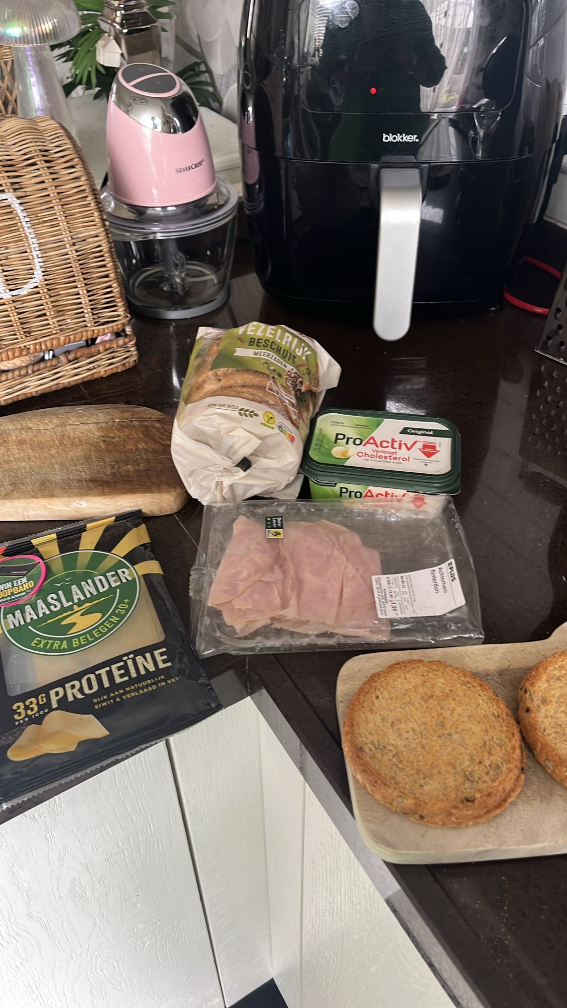 vezelrijke beschuit met beleg