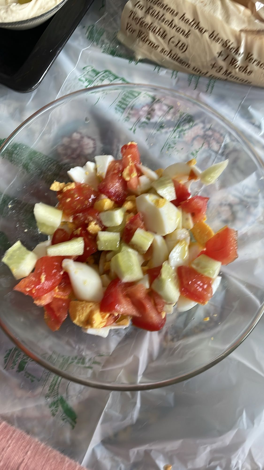 سلطة بيض وخضار