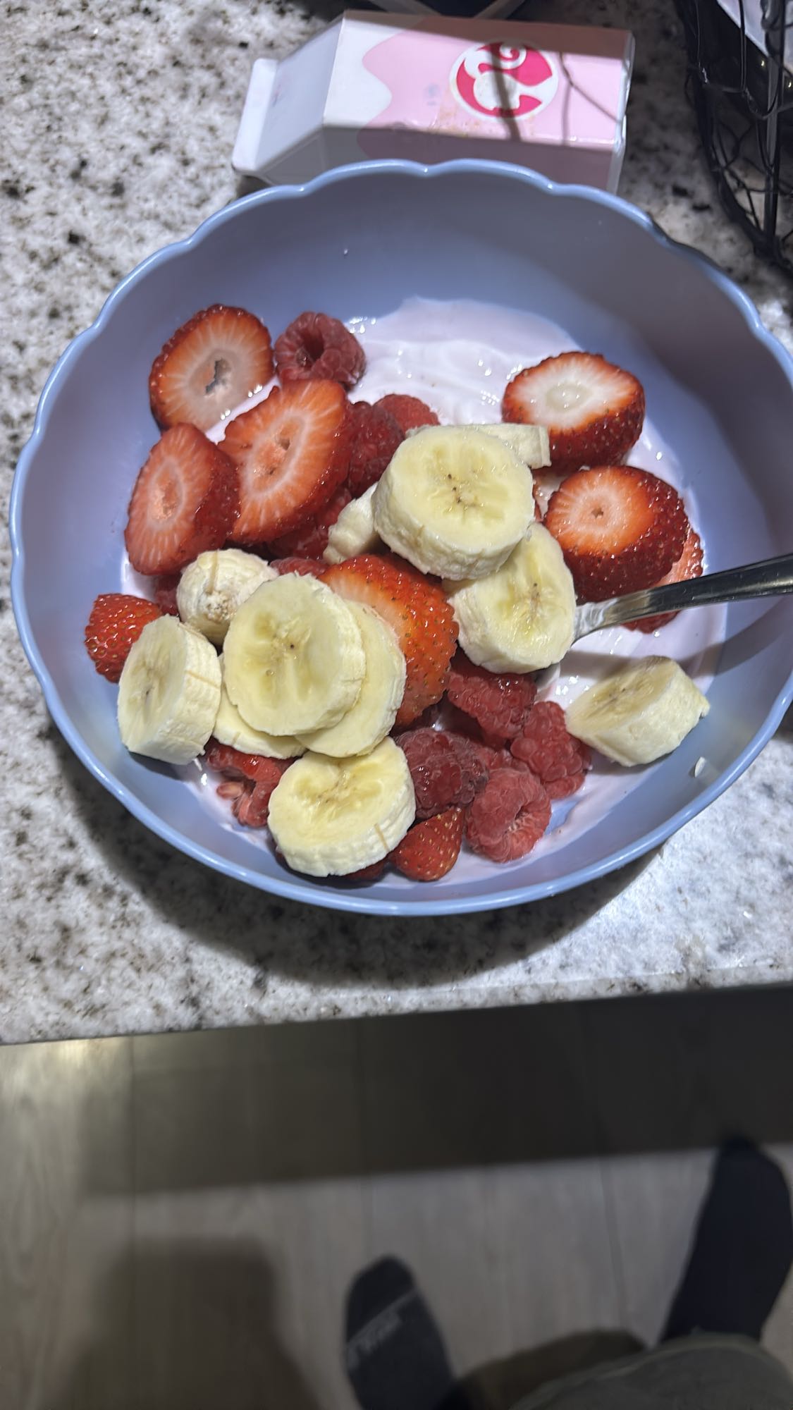 bol de fruits et yaourt