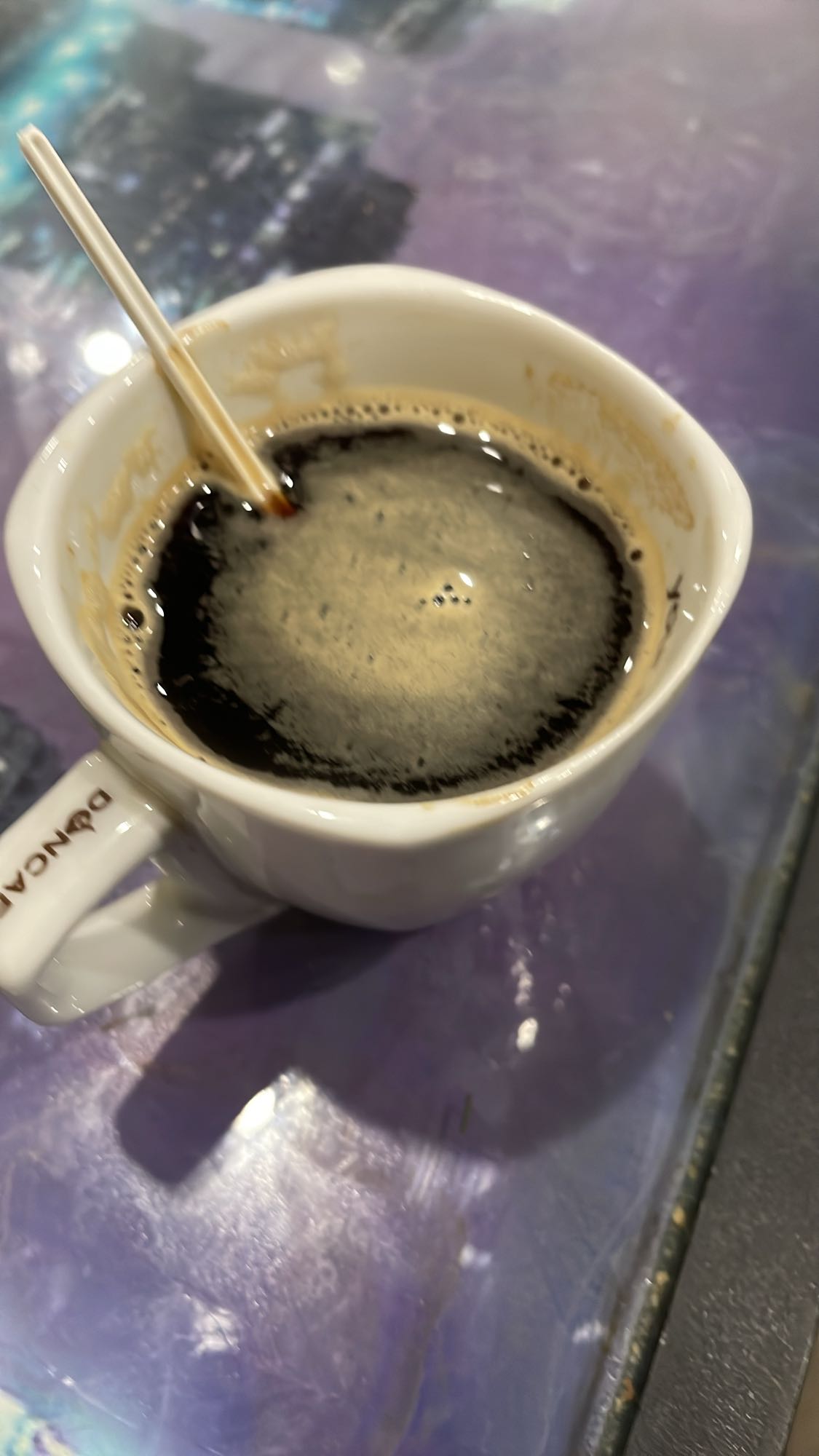 Cafea neagră simplă