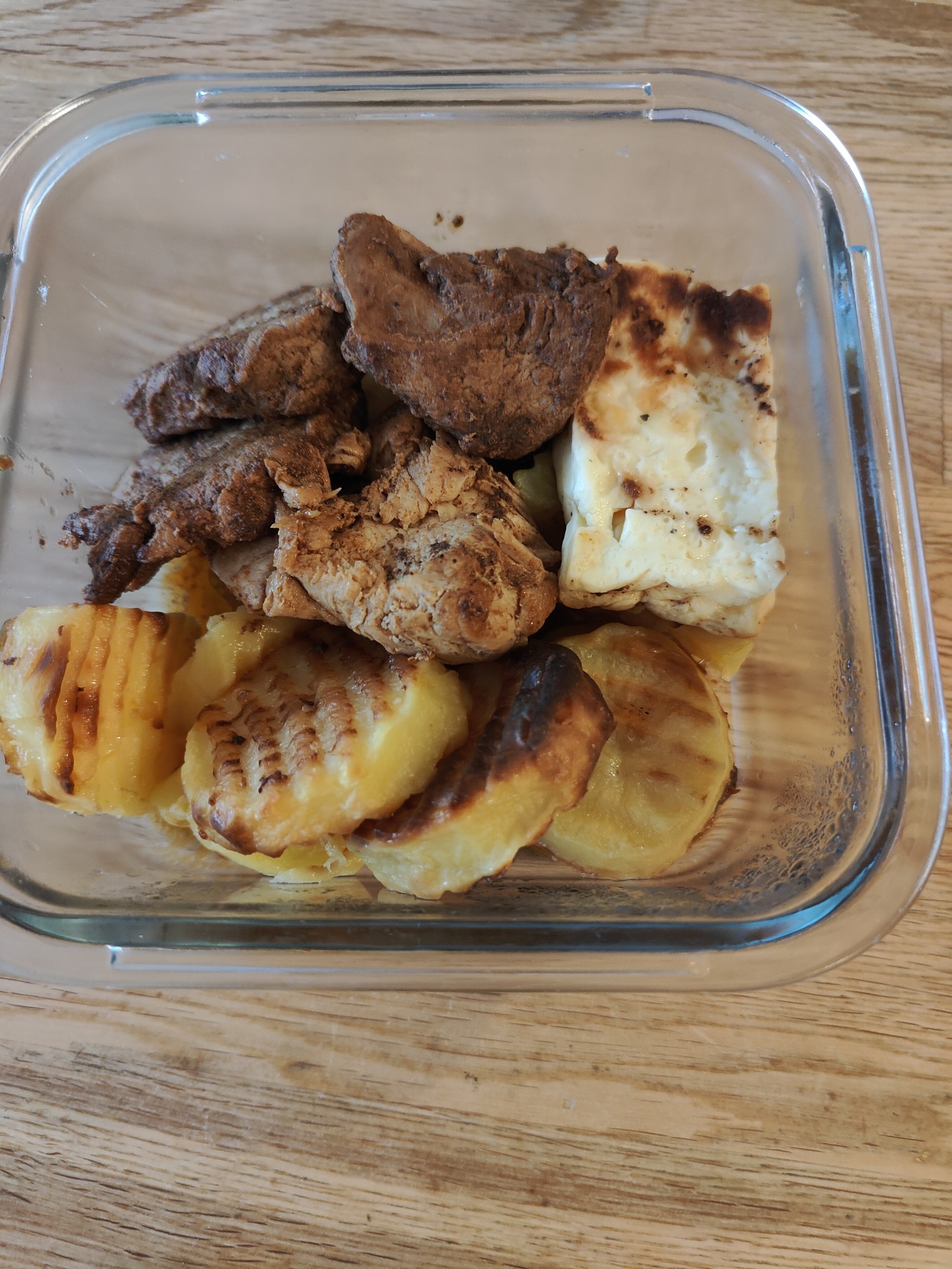 Grilled chicken and potatoes