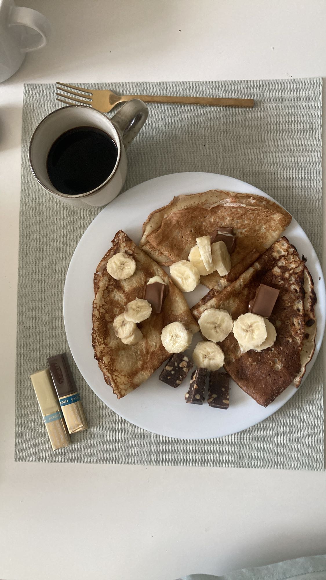 Banana chocolate crepes