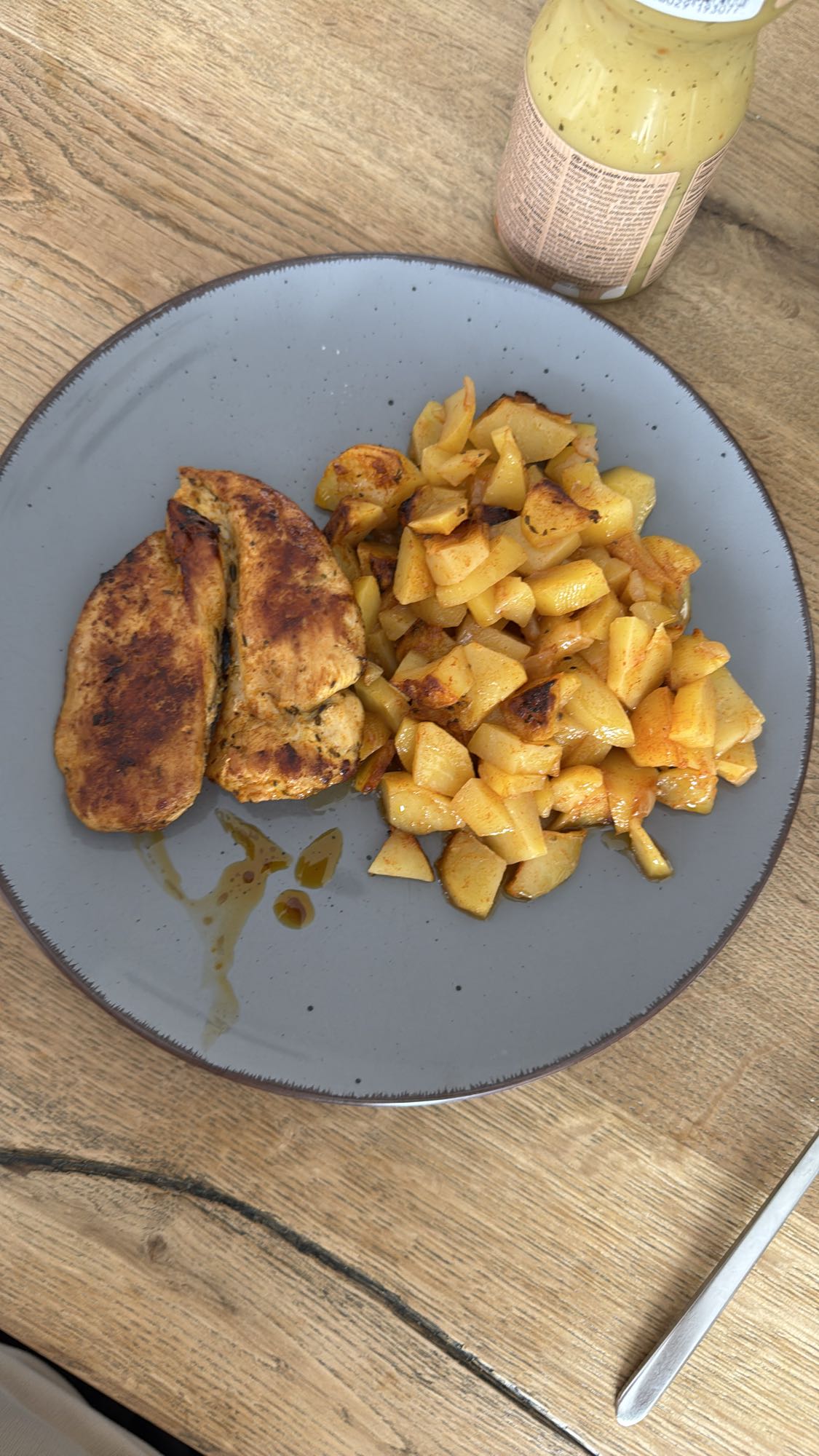 Hähnchen mit Bratkartoffeln