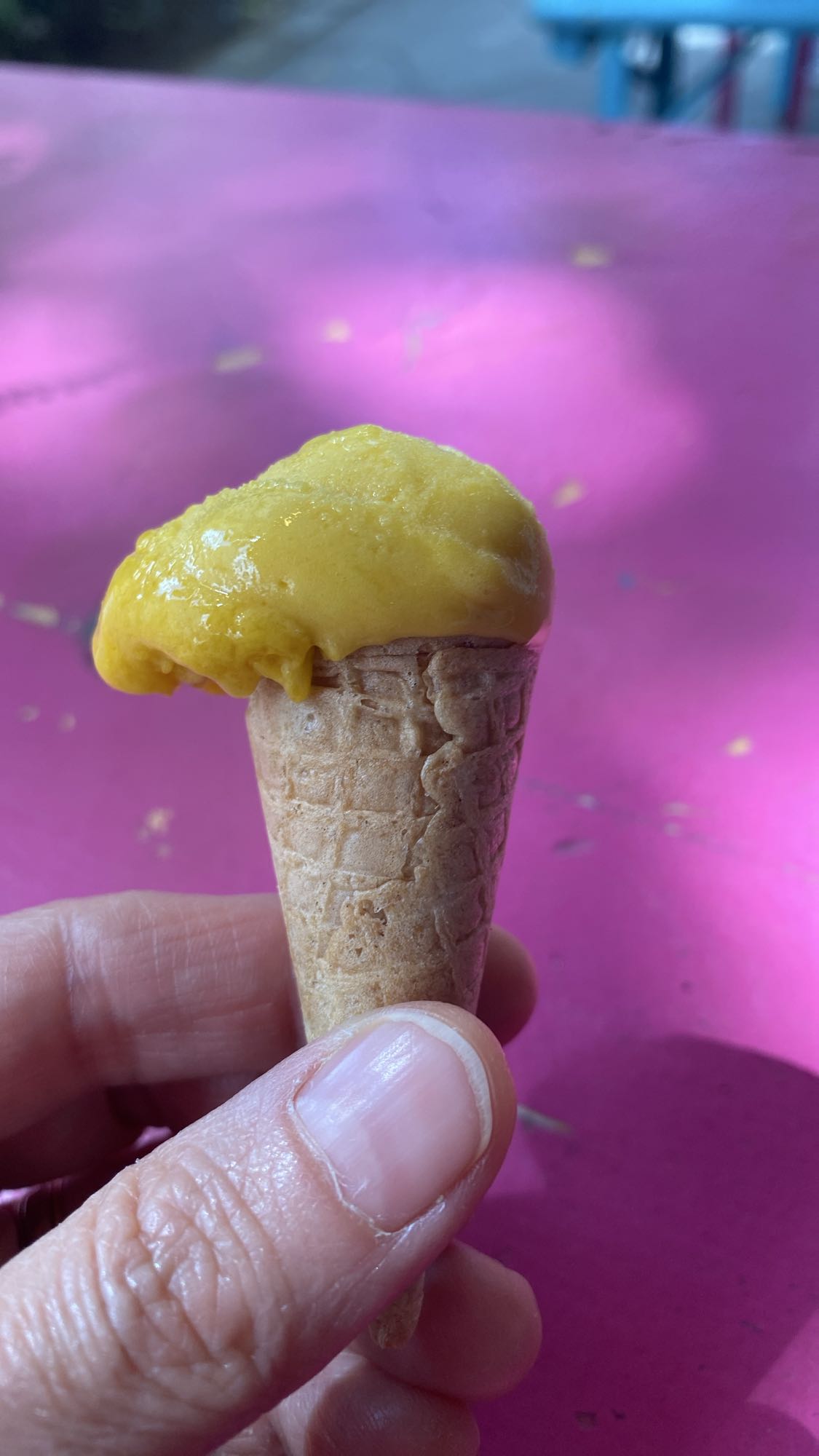 Mini-Eiswaffel Mango