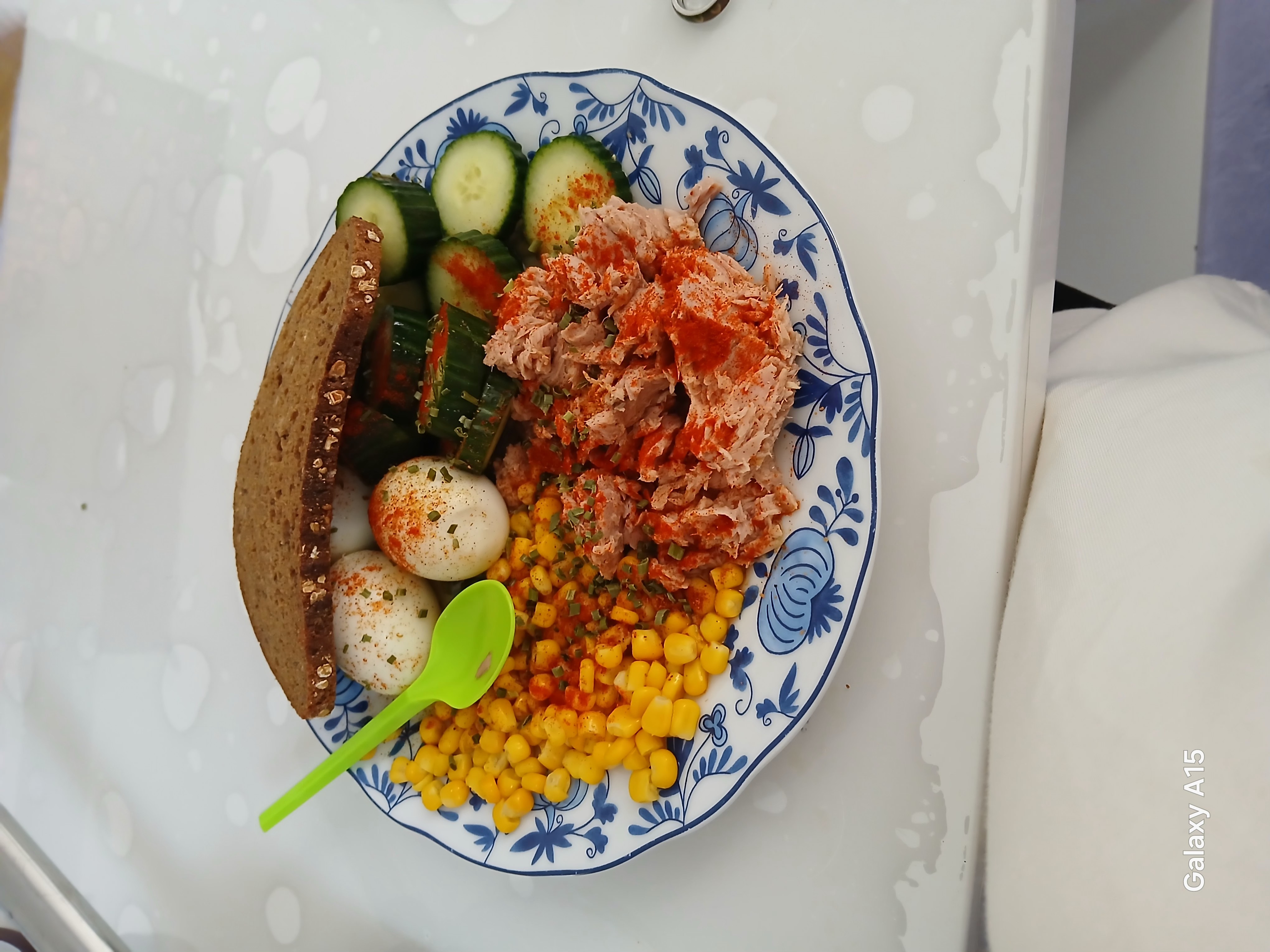 Tuna egg salad plate