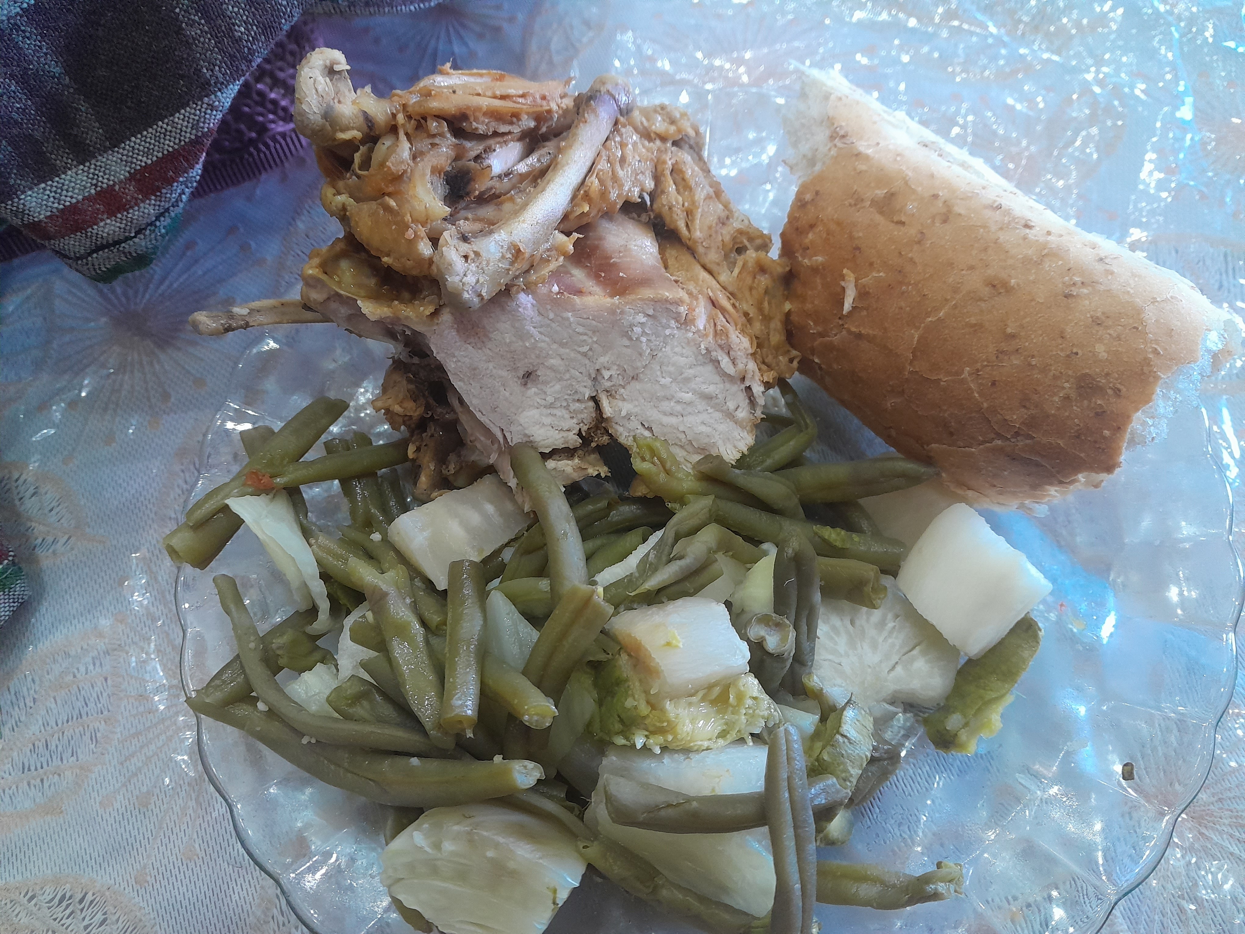 Poulet légumes pain