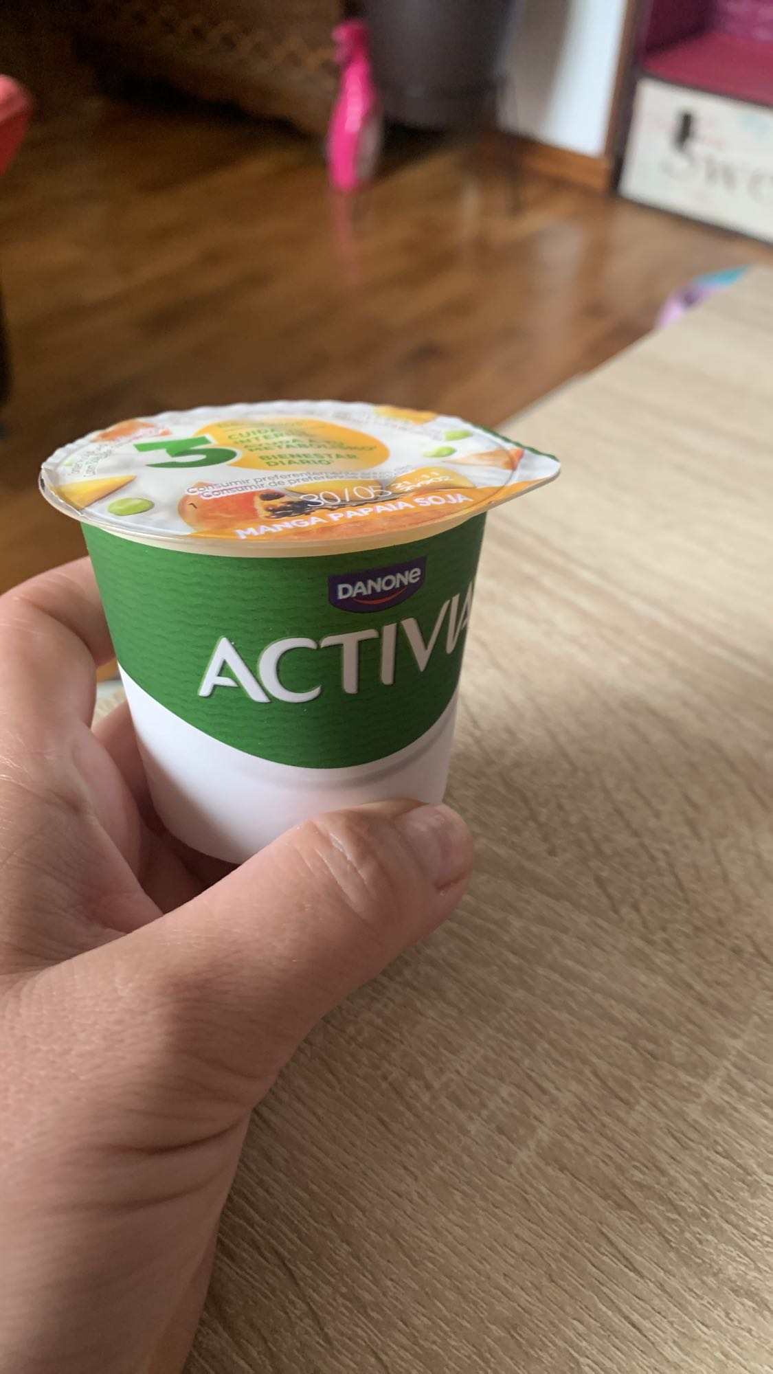 Yogur mango papaya soja