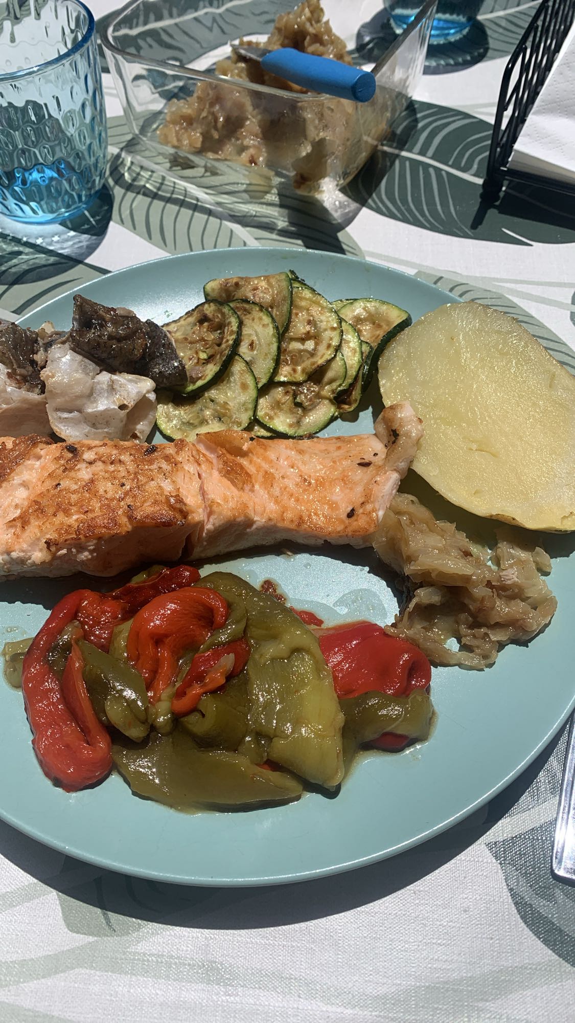 Salmón con verduras