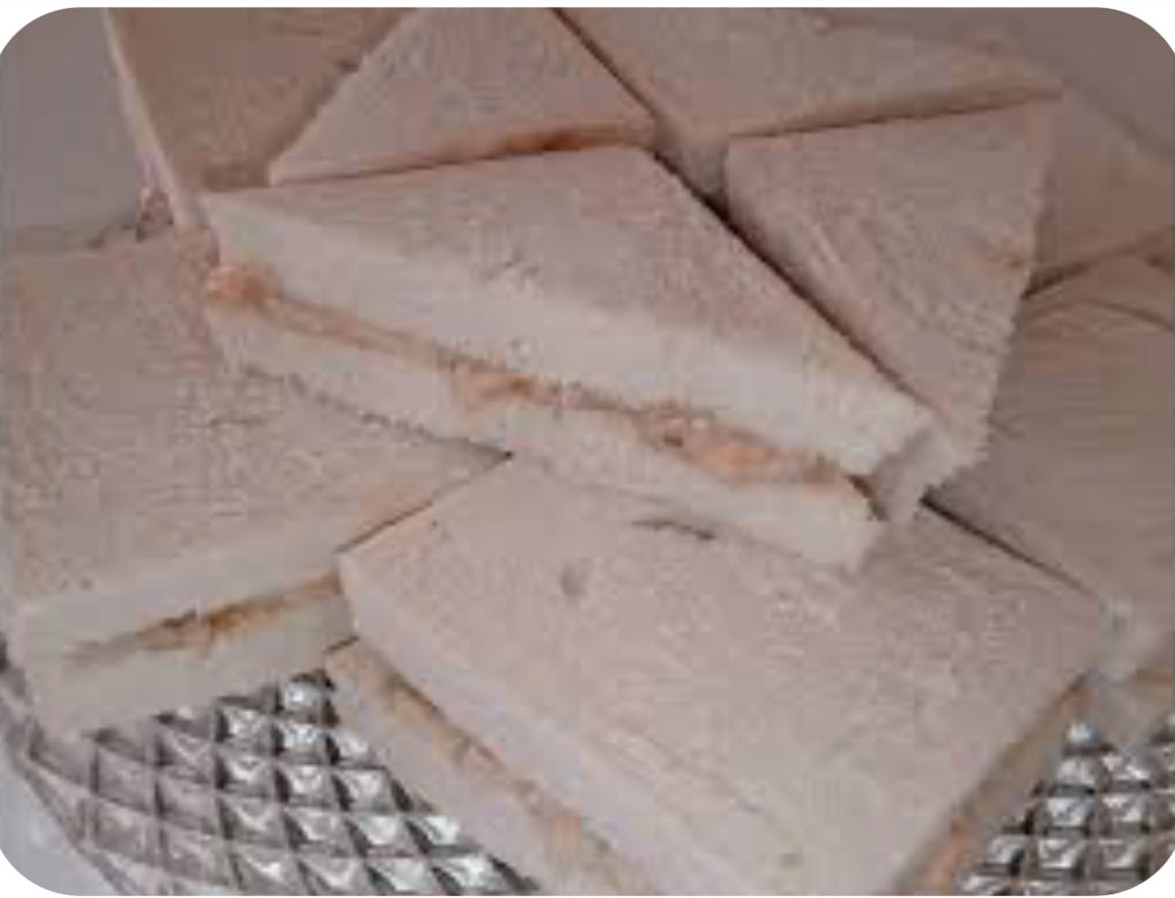 Sanduíche de pasta de frango