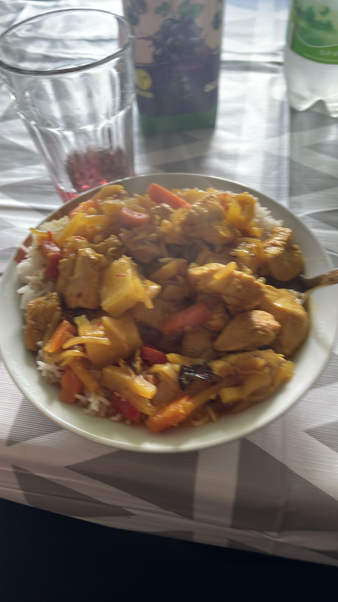 Kip met rijst en groenten