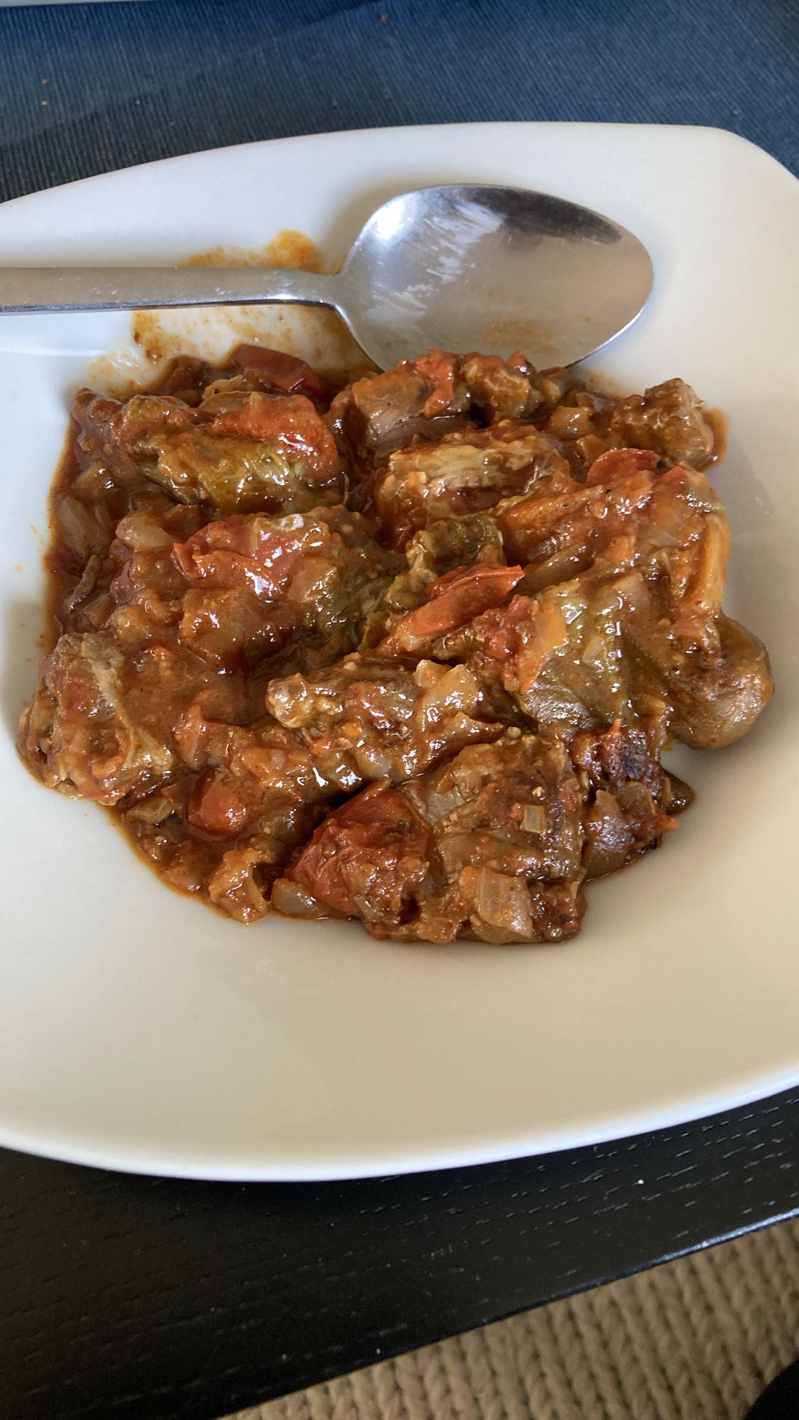 köttgryta med grönsaker