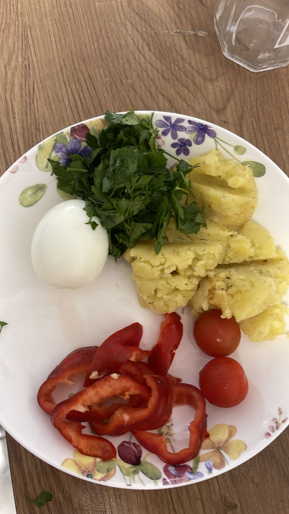 طبق خضار وبيض