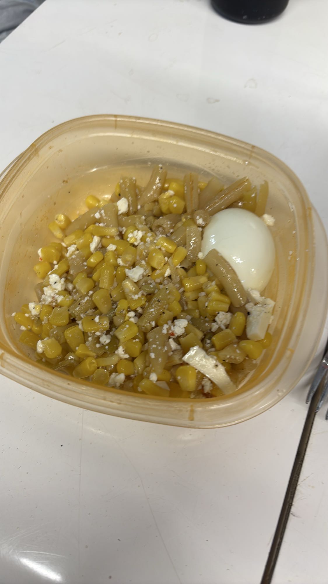 salade haricots jaunes maïs œuf