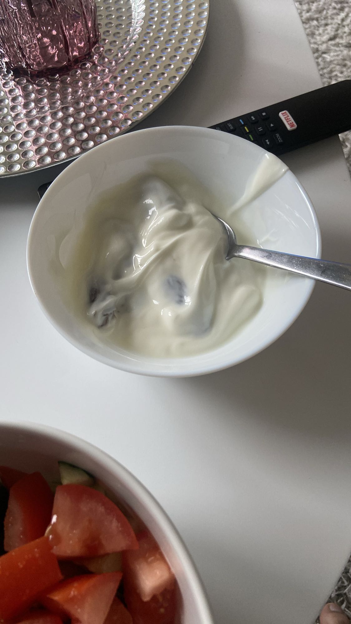 Yogurt with raisins