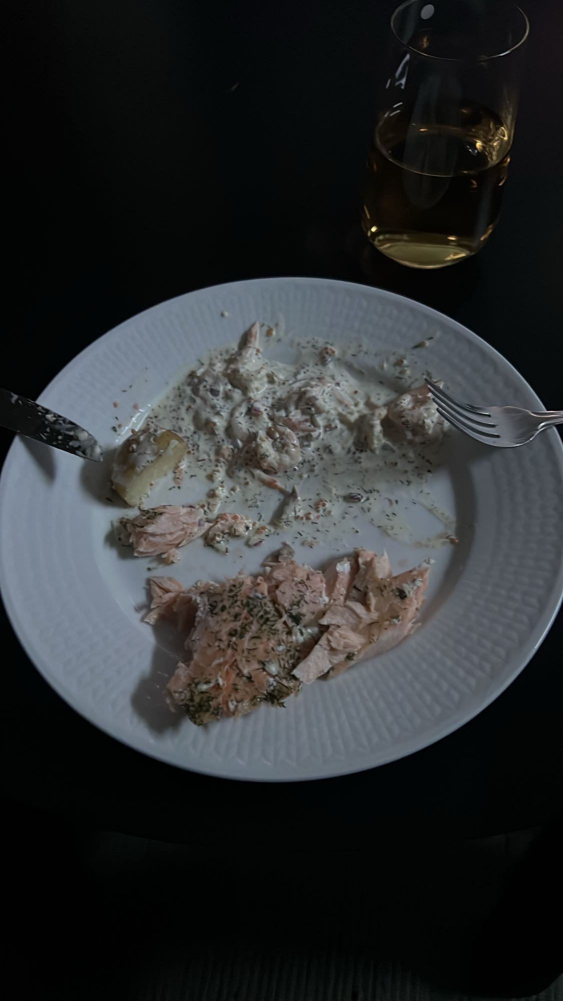 Lax med potatis och sås