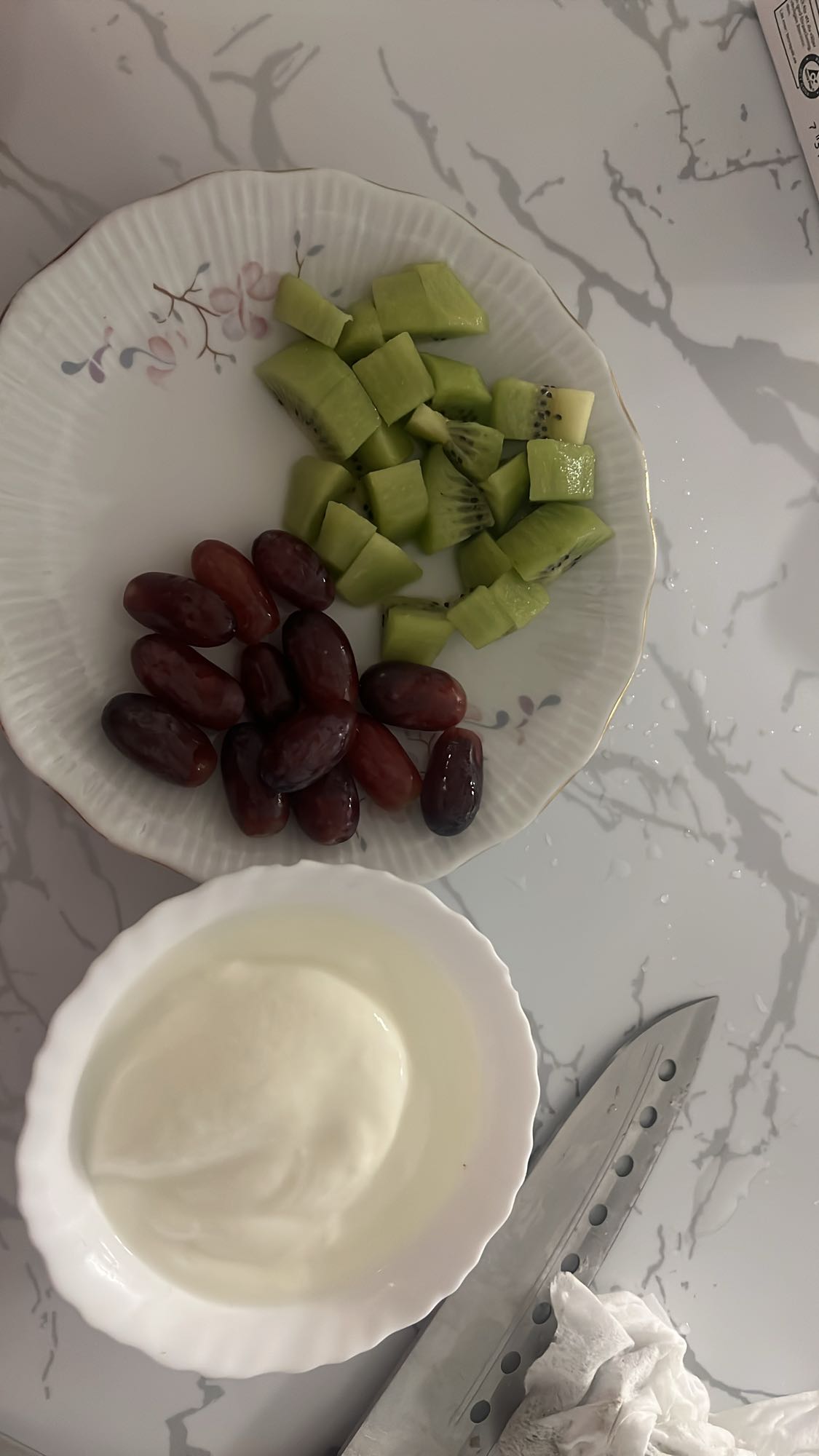 Frukt med yoghurt