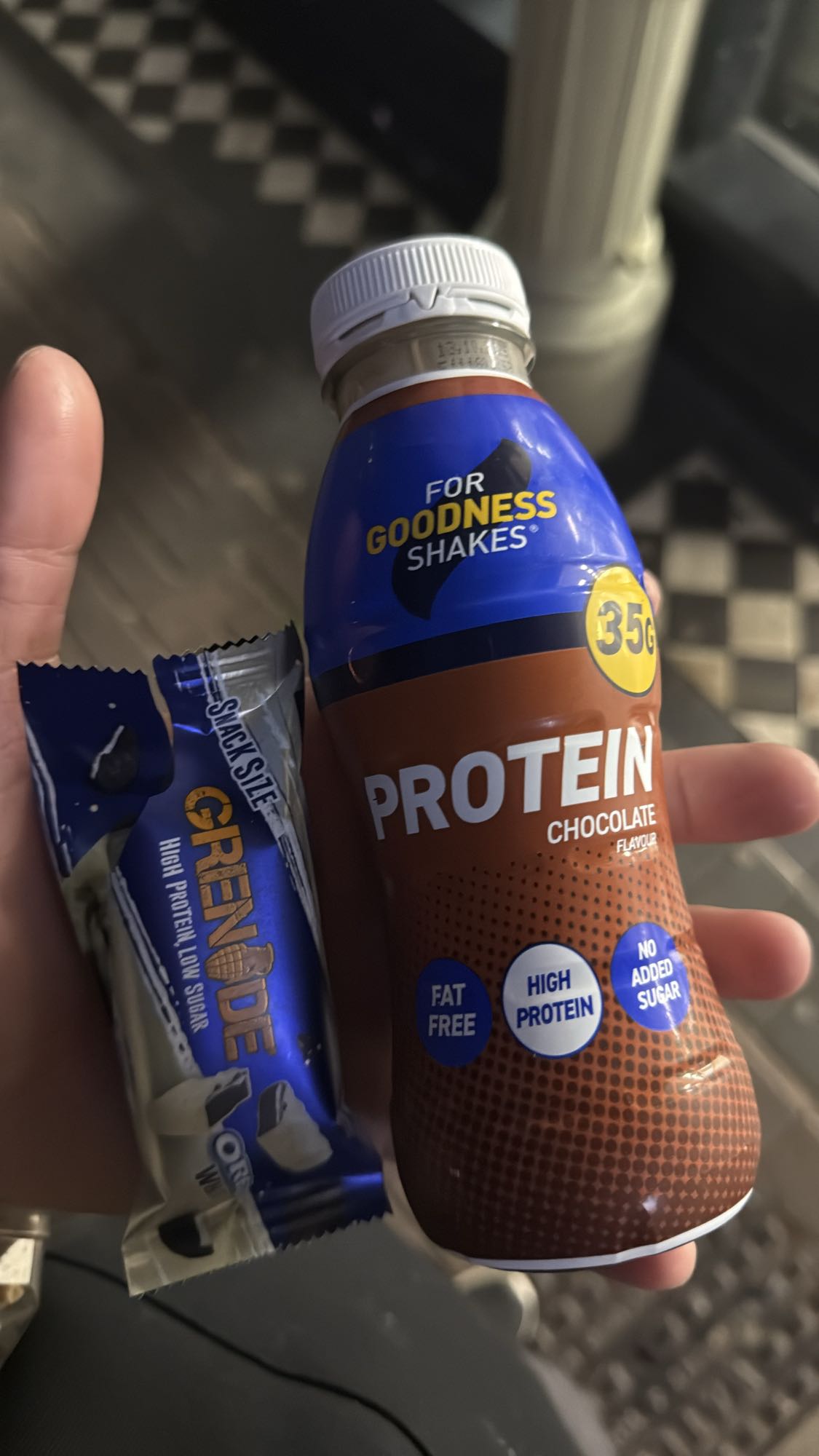 Protein Shake & Bar