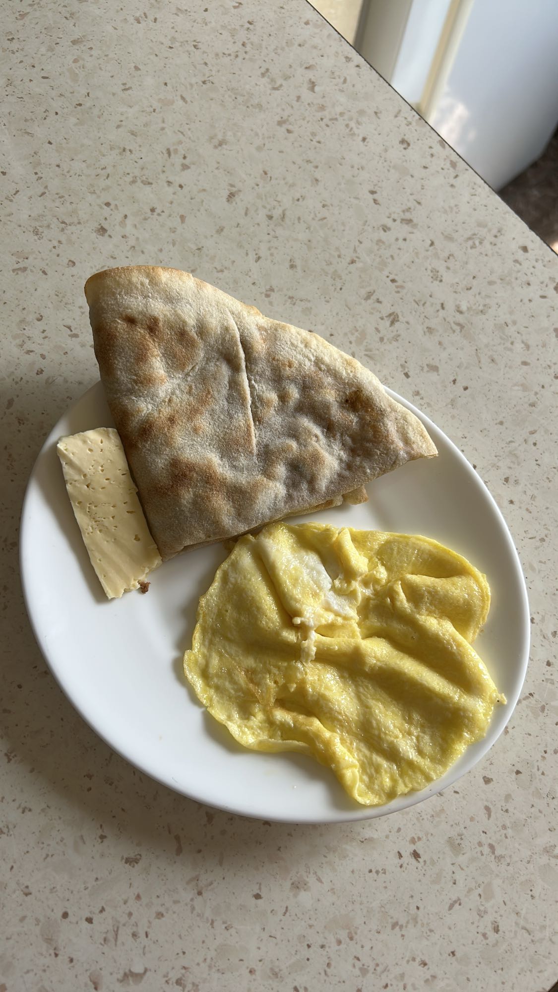 омлет с лавашом и сыром