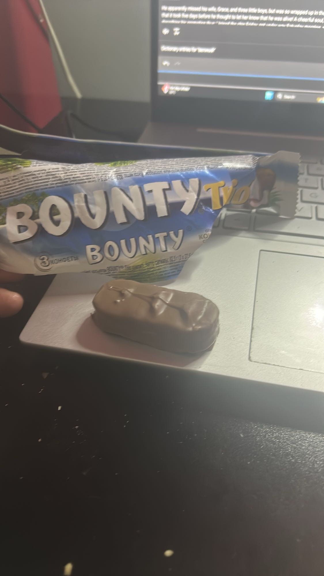 Bounty chocolate bar