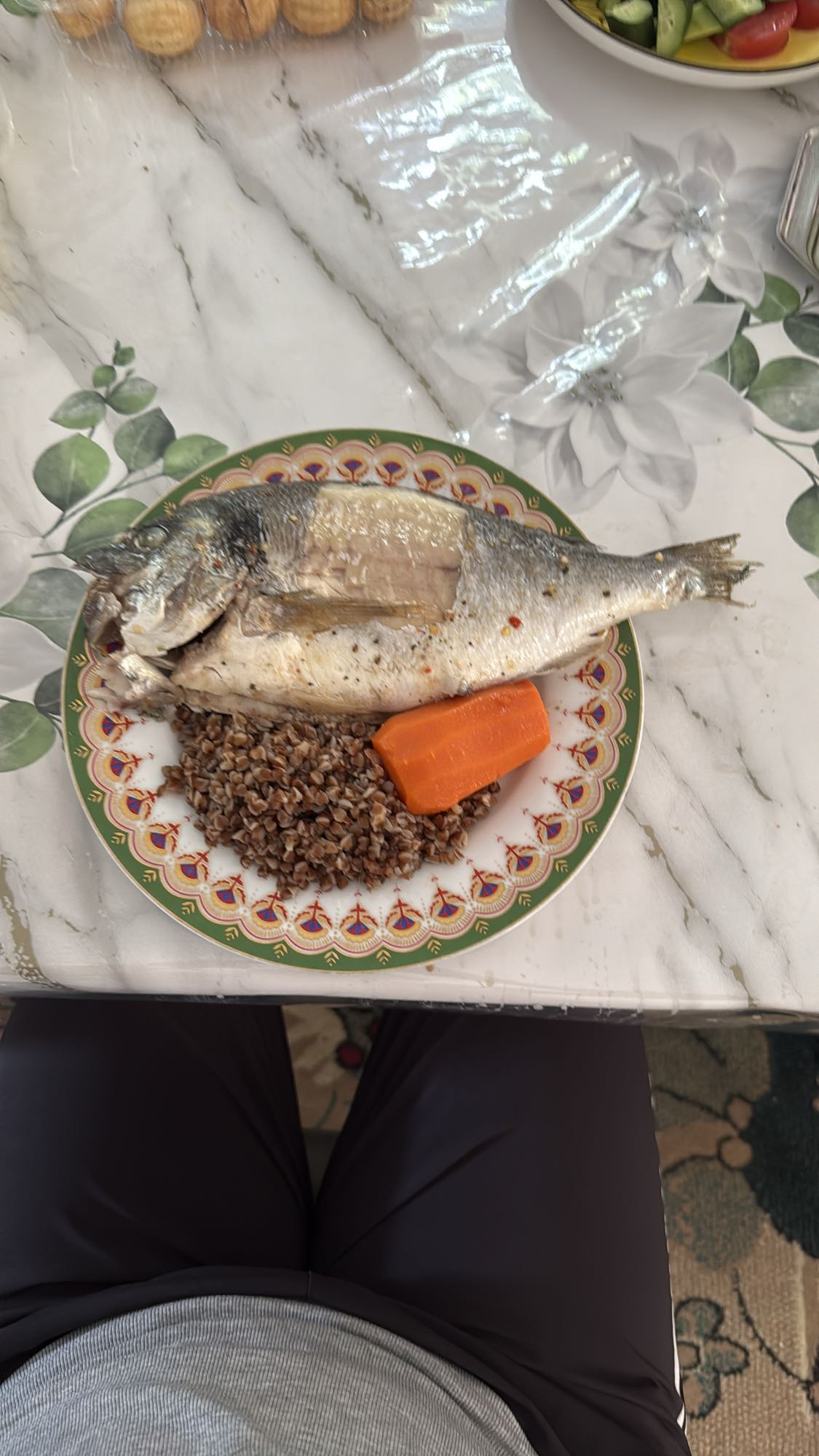 рыба с гречкой и морковью