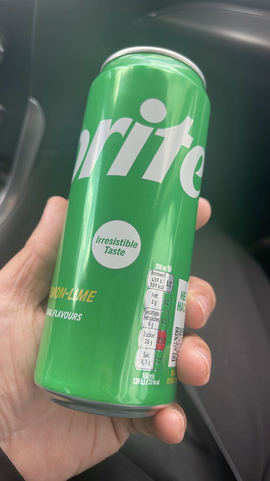 مشروب غازي ليمون