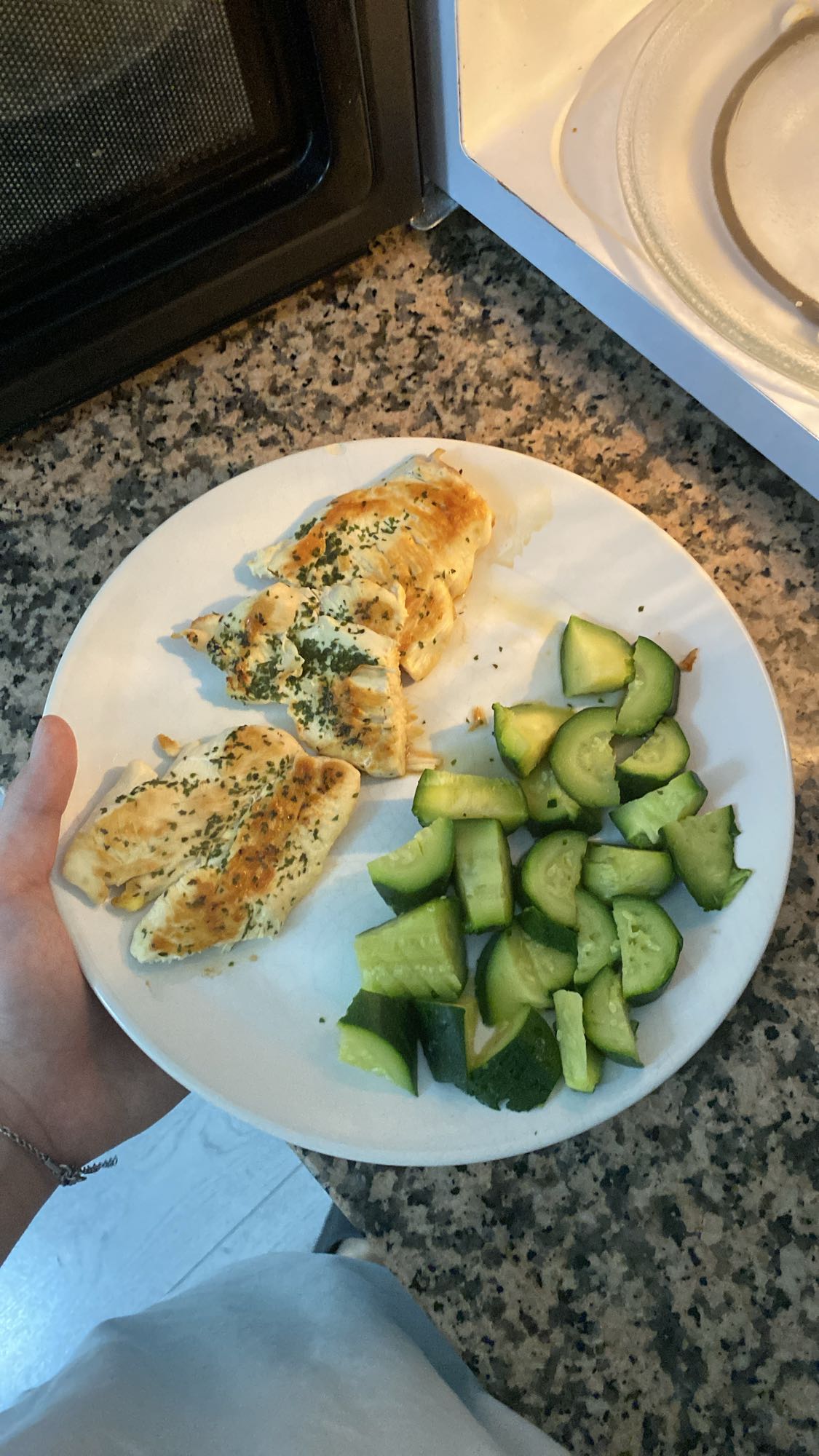 Grilled Chicken & Cucumber