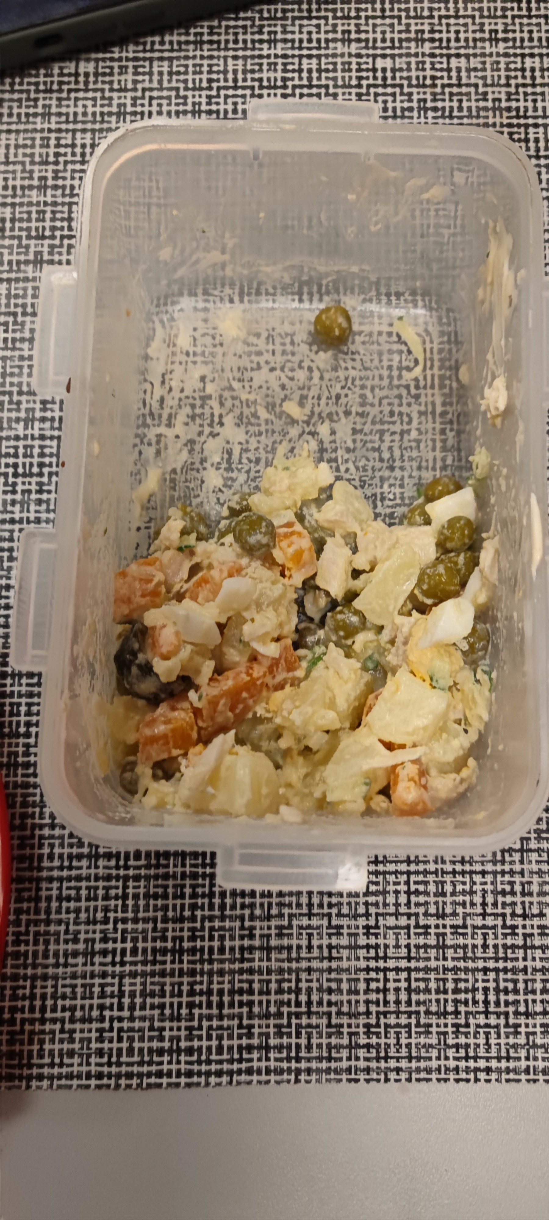 Vegetable salad with egg