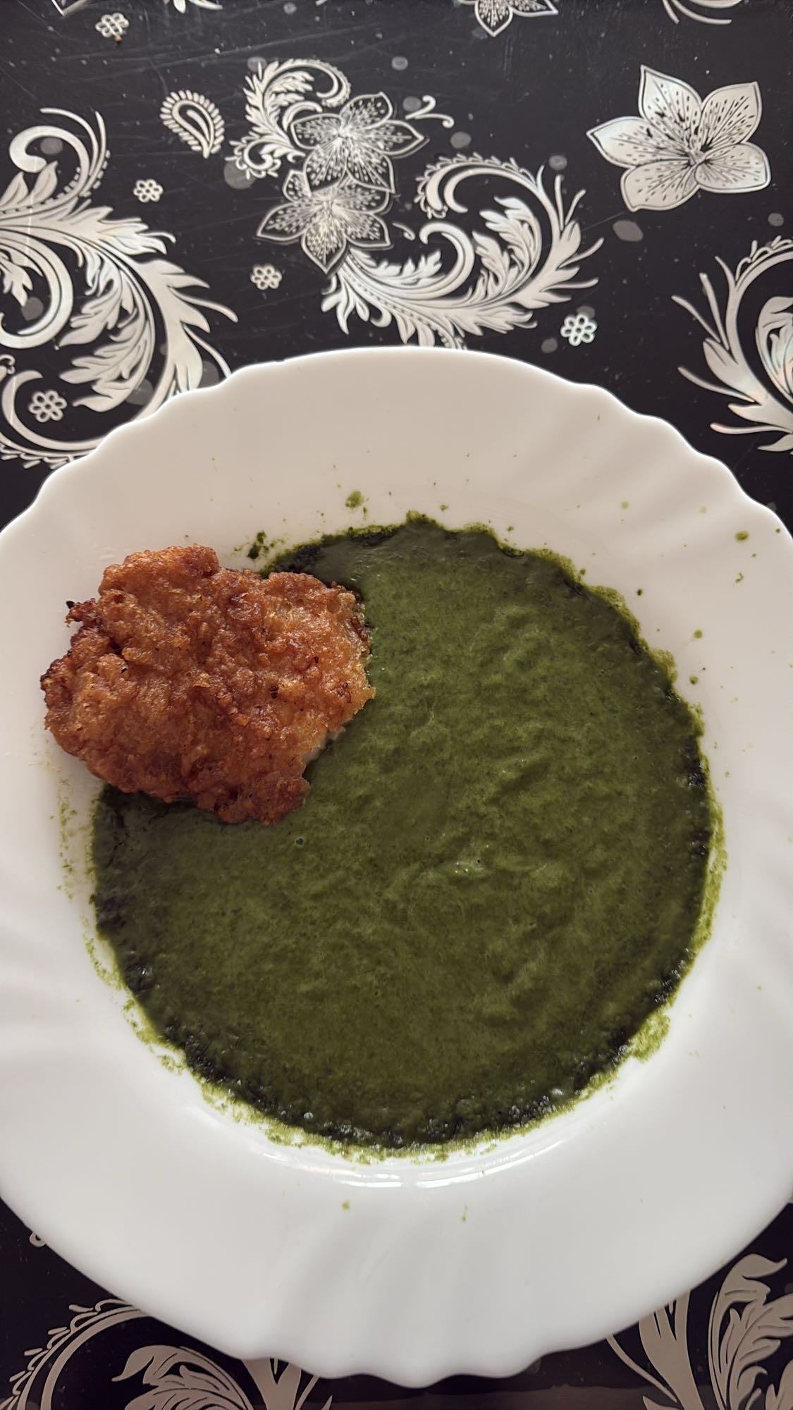 Spenót főzelék rántottal