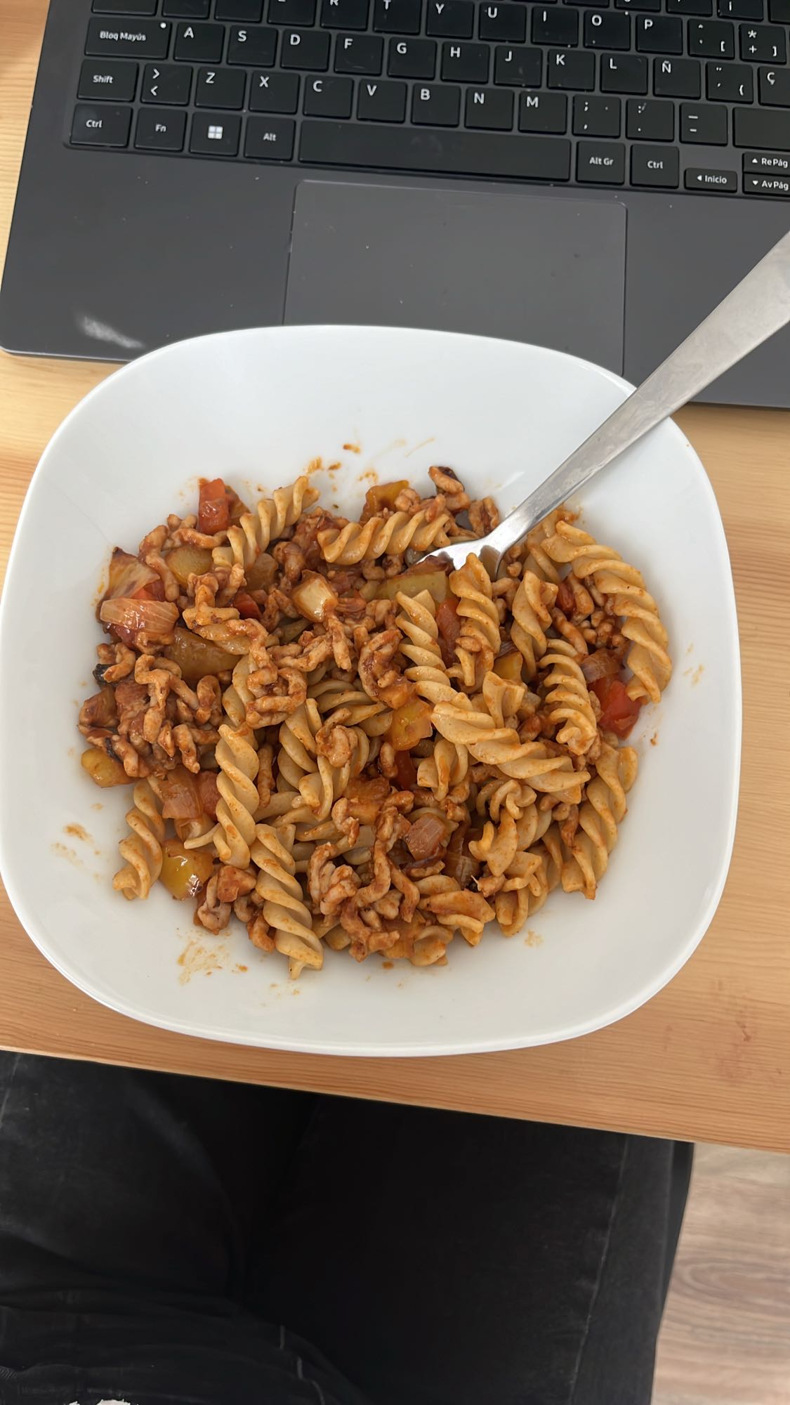 pasta con carne y verduras