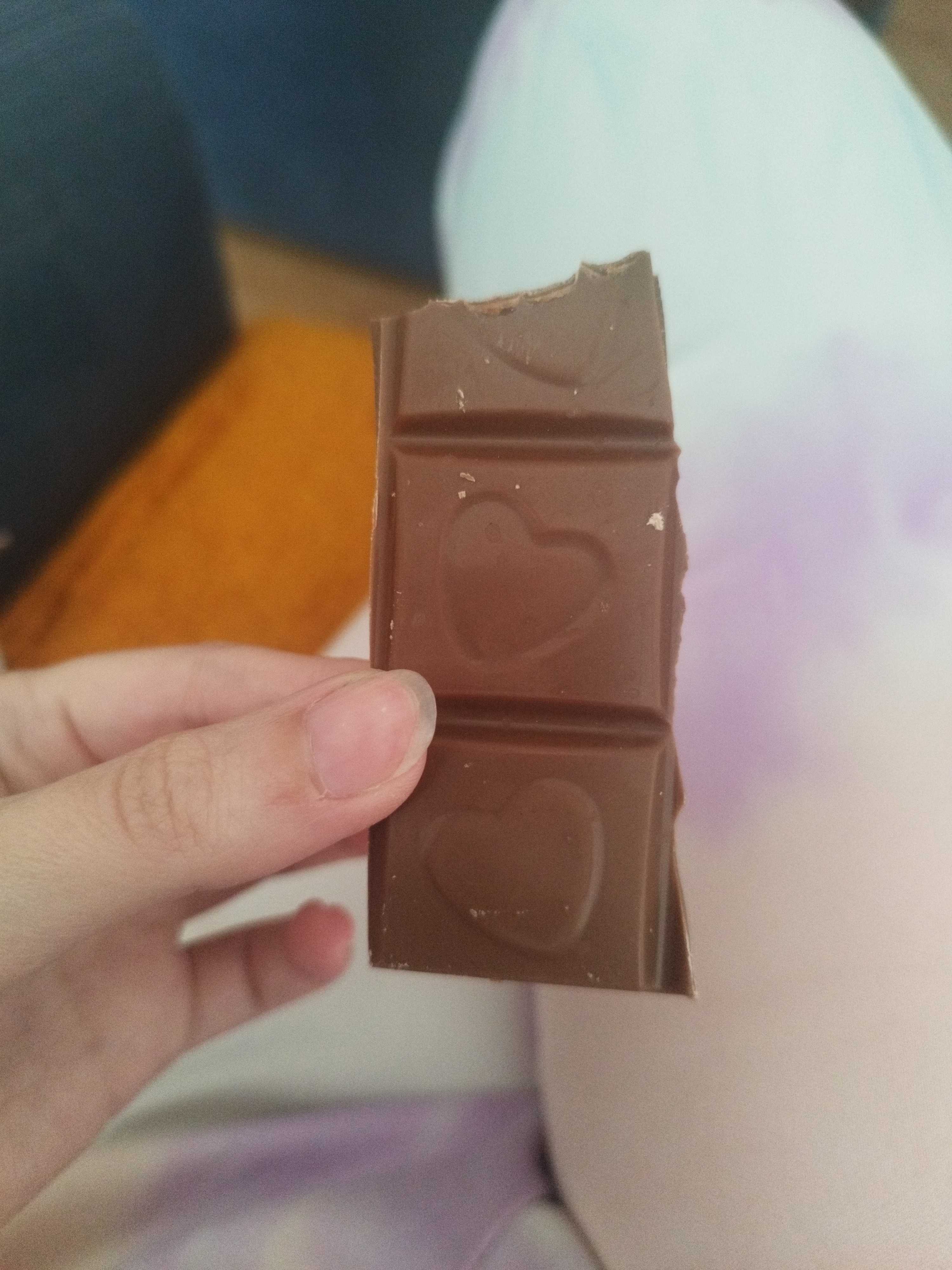 Milk chocolate bar piece