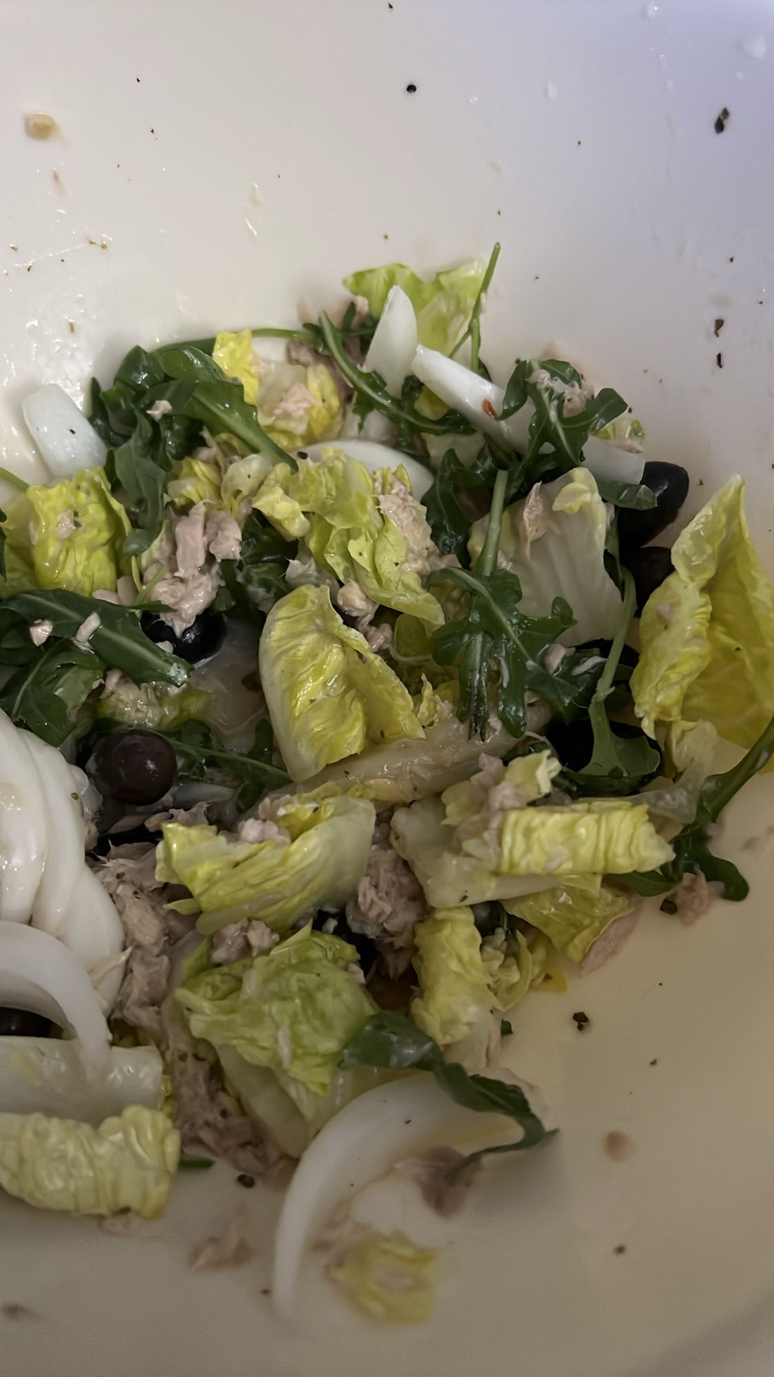 ensalada de atún verde